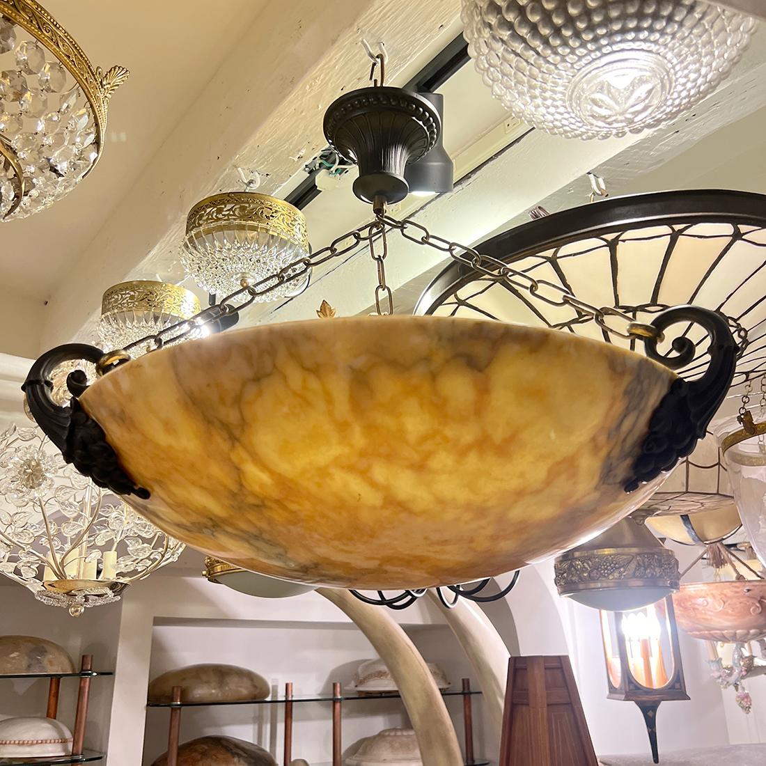 Italienische Vintage-Leuchte aus Alabaster im Angebot 1