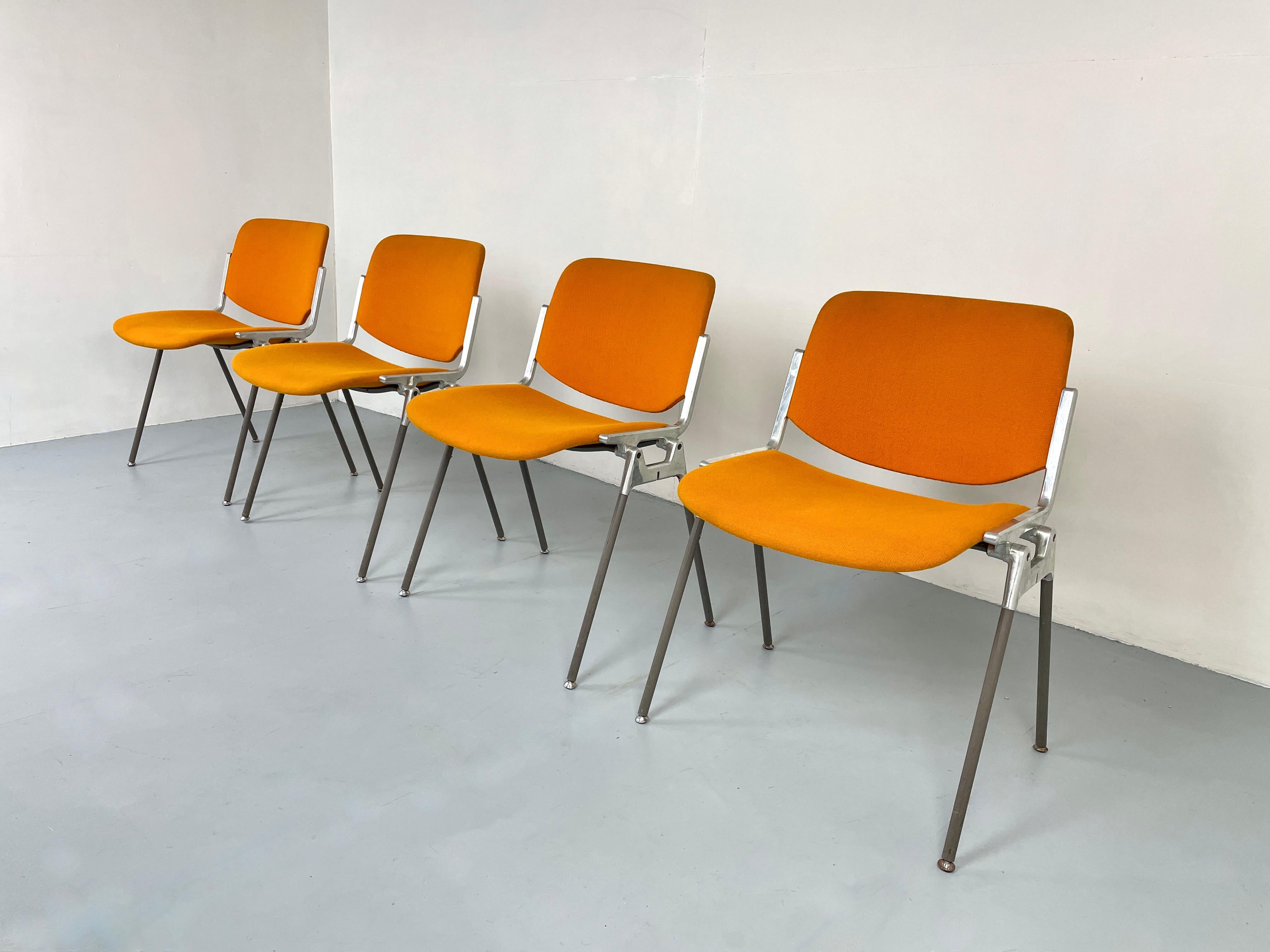 Mid-Century Modern Italian Vintage Anonima Castelli 106 DSC Stacking Chairs Giancarlo Piretti For Sale