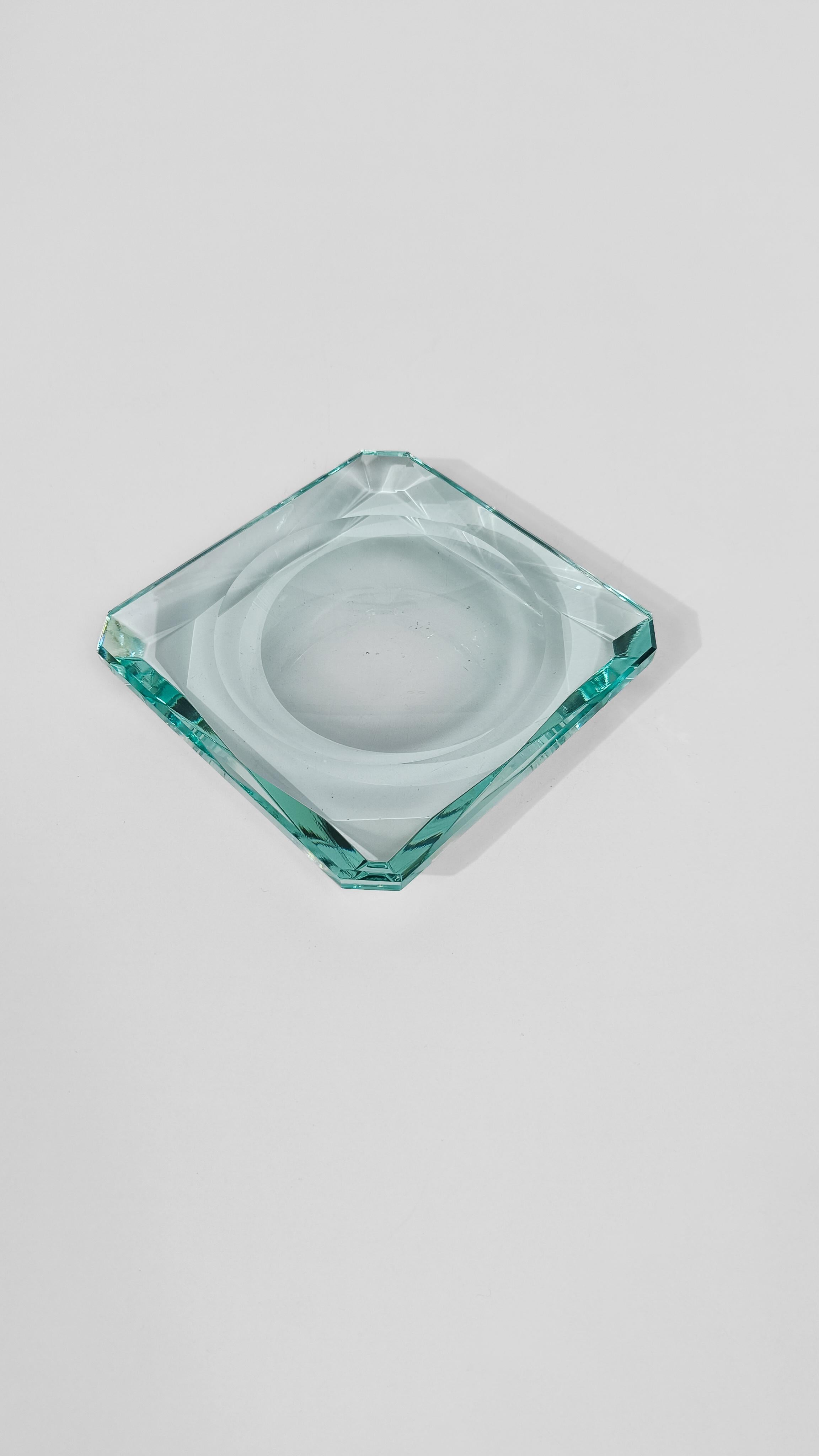 Cendrier italien vintage en verre vert nile biseauté attribué à Fontana Arte en vente 8
