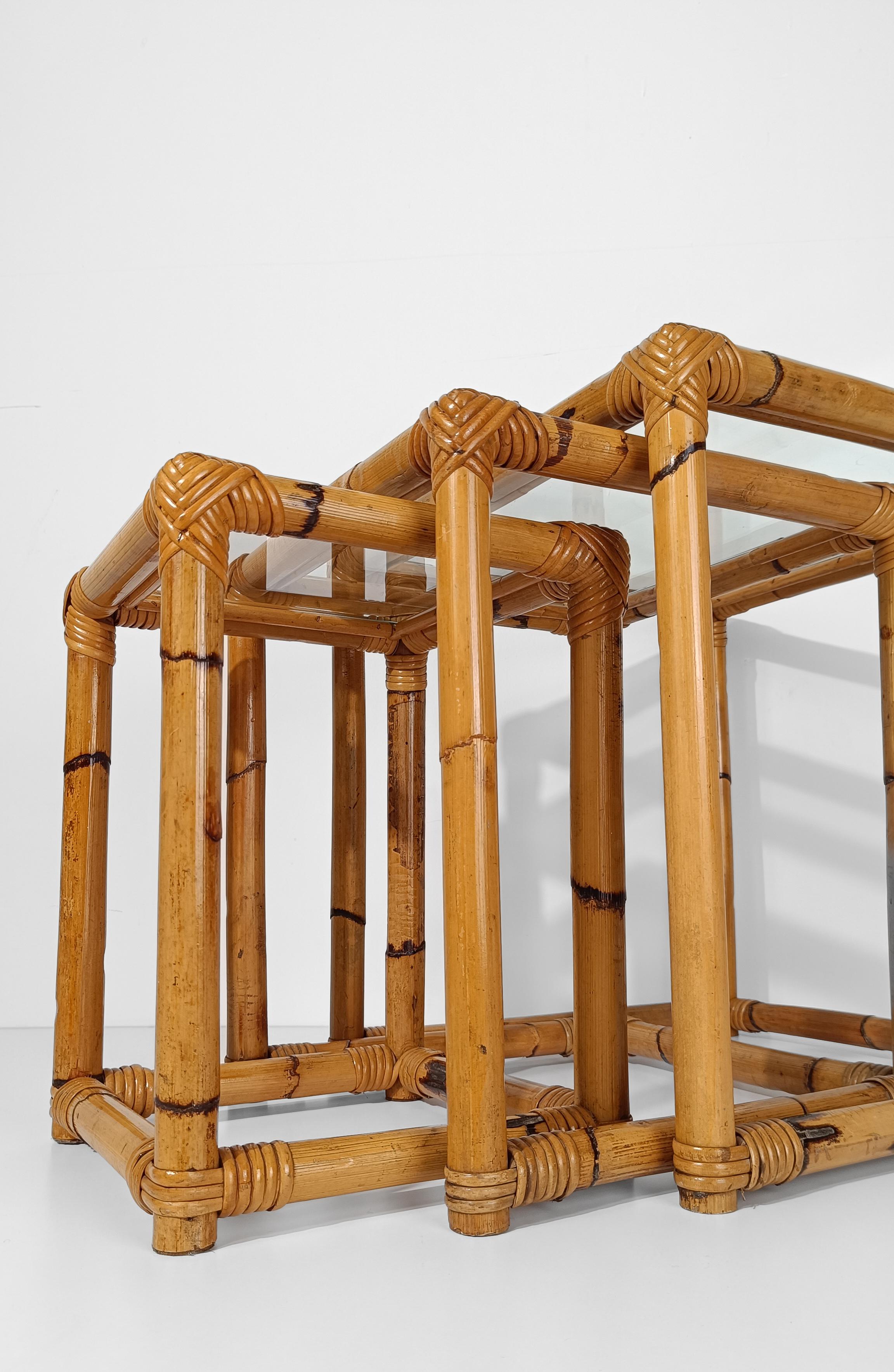 Italian Vintage Bamboo Cane and Rattan Nesting Tables with Clear Glass Top, 60s For Sale 13