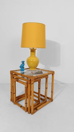 Mesas nido italianas vintage de caña de bambú y ratán con tapa de cristal transparente, años 60