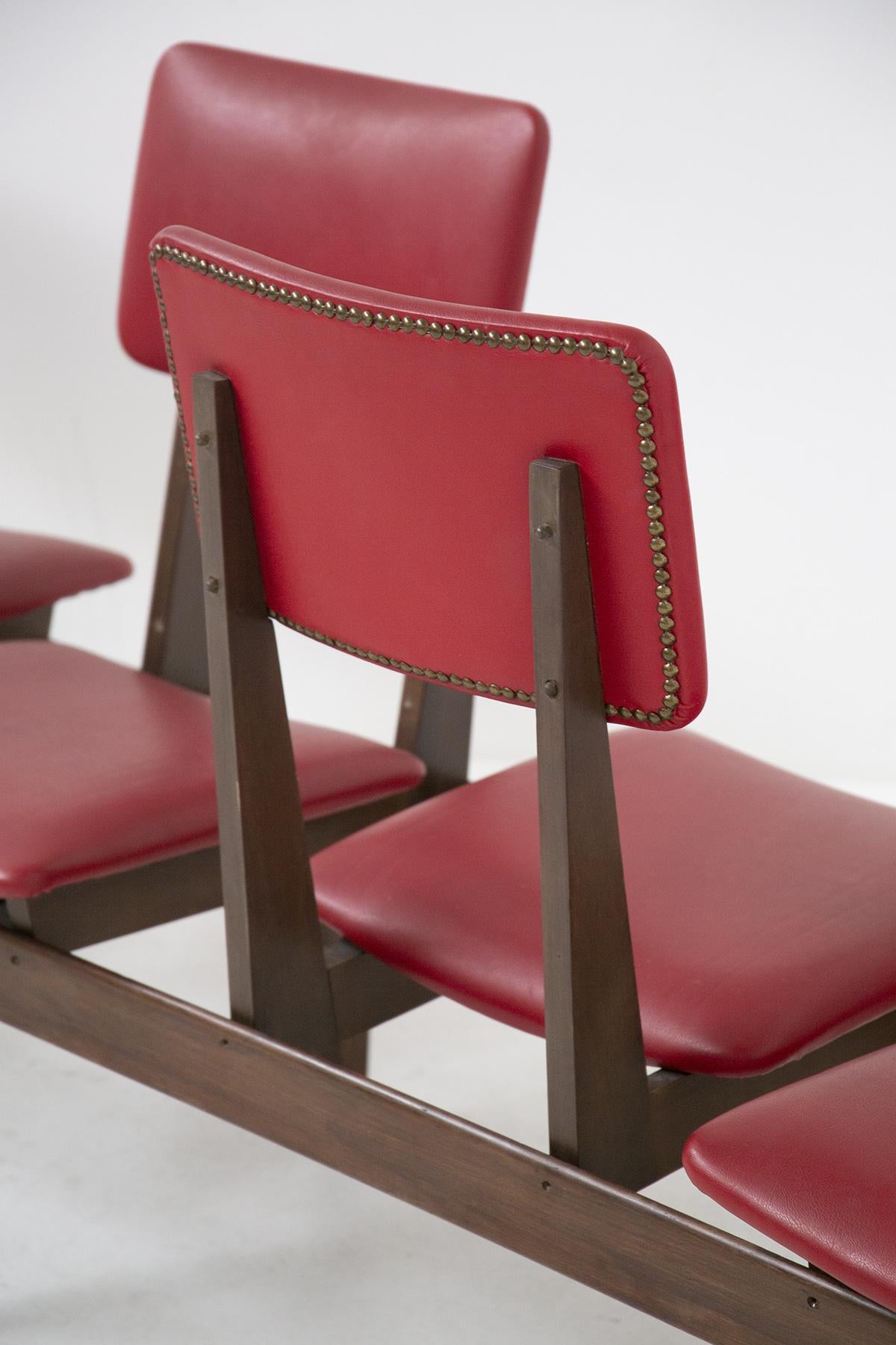 Banco Vintage Italiano con Asientos de Cuero Rojo, 5 plazas en venta 8