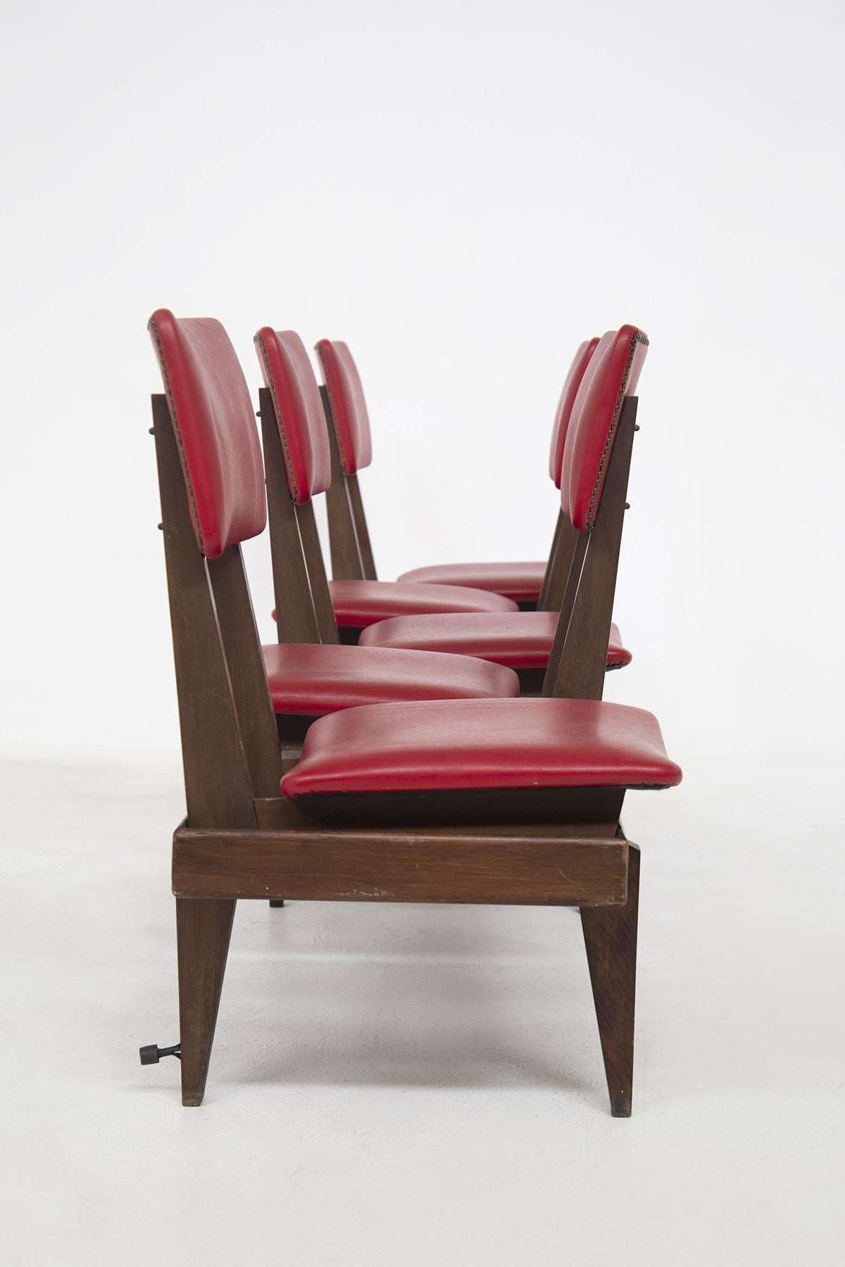 Banco Vintage Italiano con Asientos de Cuero Rojo, 5 plazas mediados del siglo XX en venta