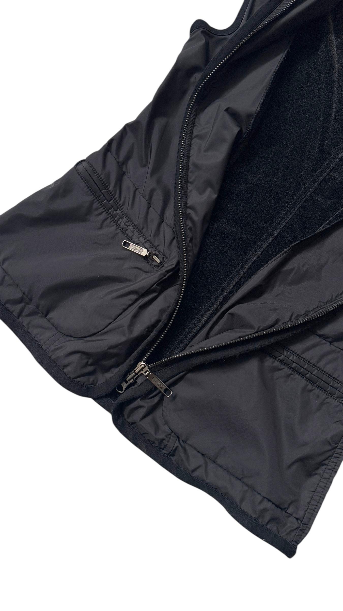 Italian Vintage Black Nylon Two-Piece Set by Via Roma - We pay for import duty! in vendita 15