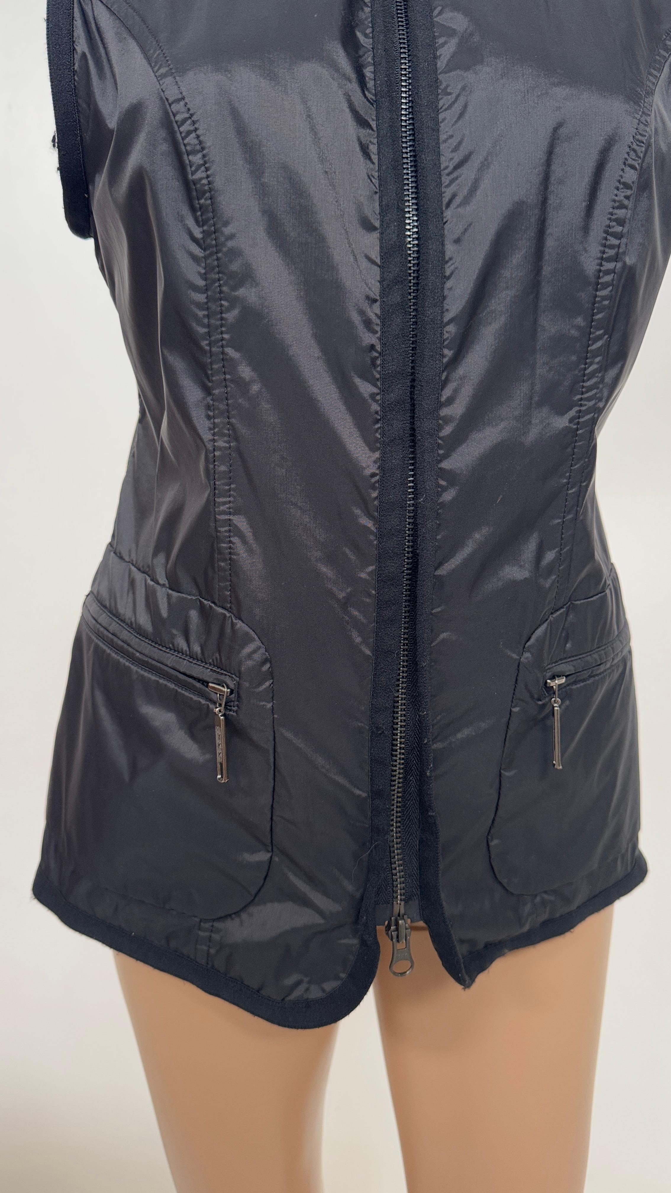 Italian Vintage Black Nylon Two-Piece Set by Via Roma - We pay for import duty! in vendita 2