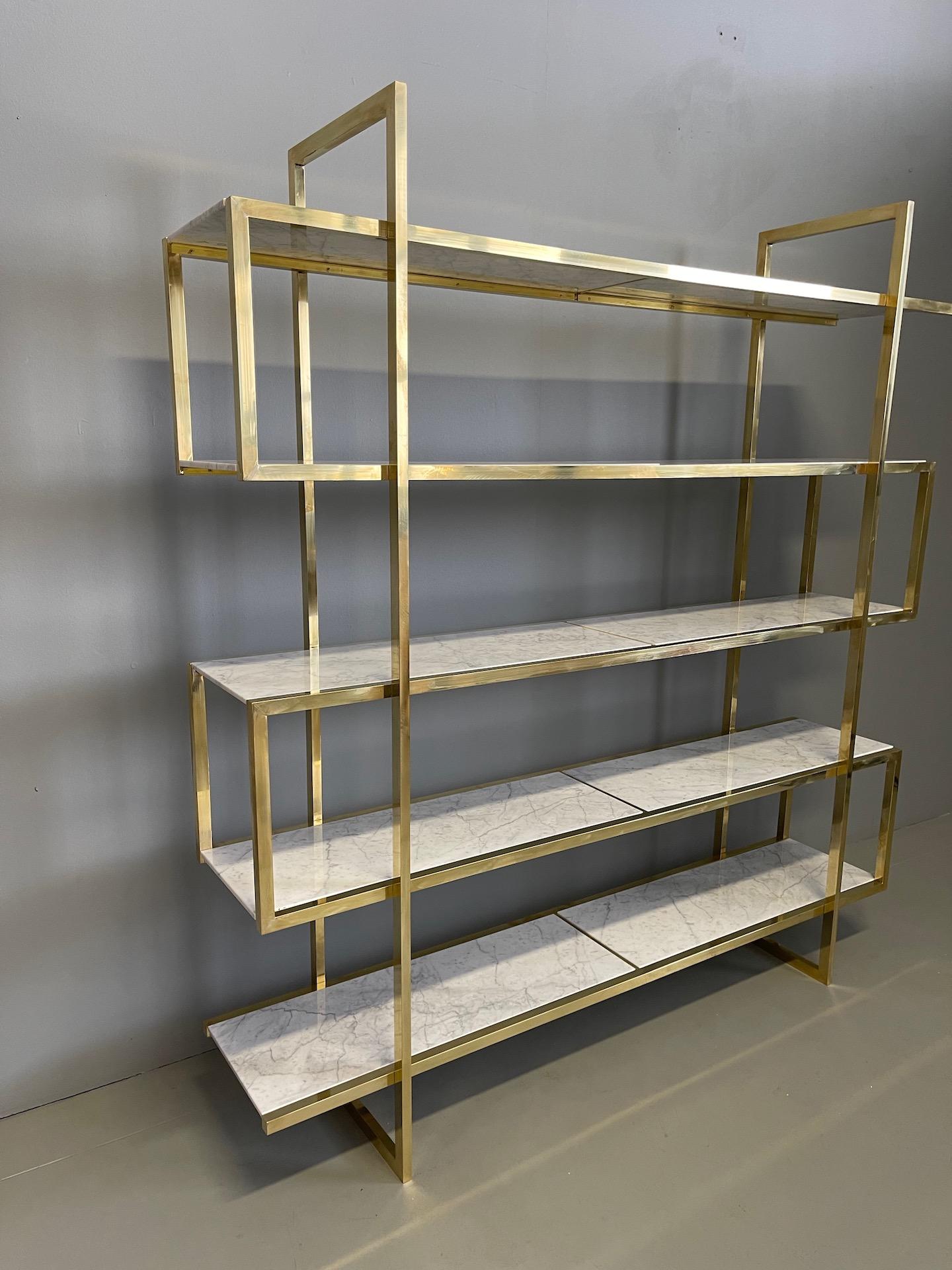 Italian Vintage Bookcase in Brass and Carrara Marble  For Sale 9