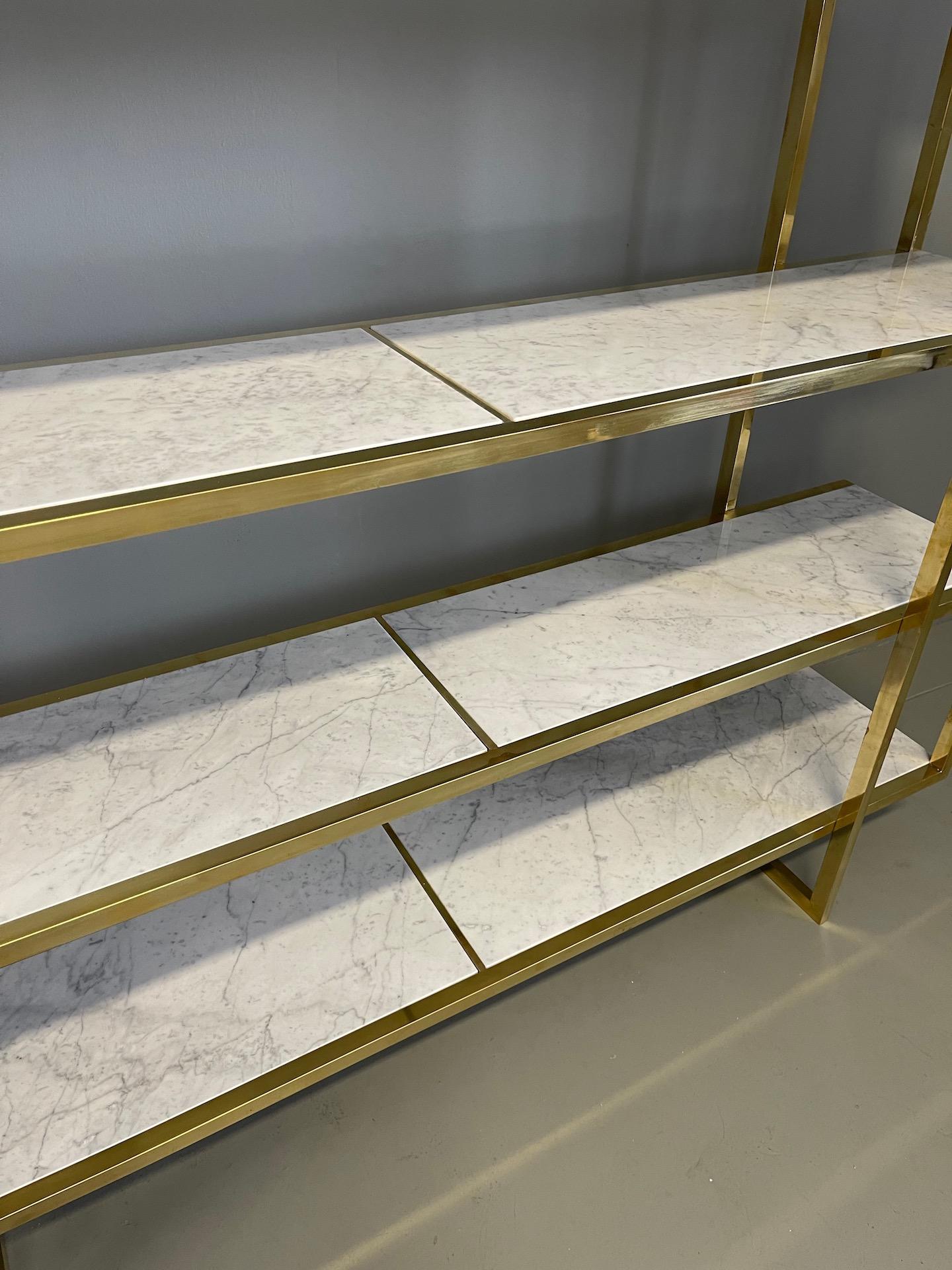 Italian Vintage Bookcase in Brass and Carrara Marble  For Sale 11