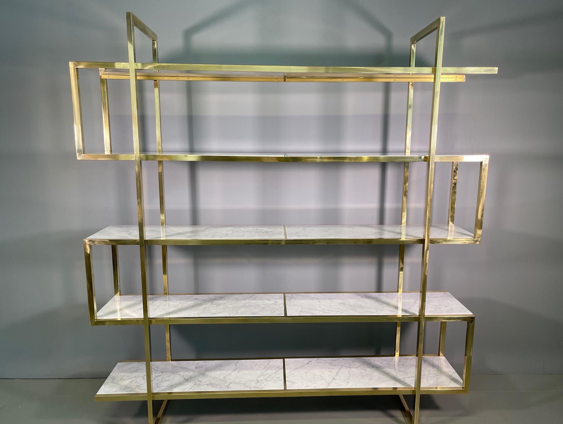 Italian vintage bookcase in brass and Carrara marble.