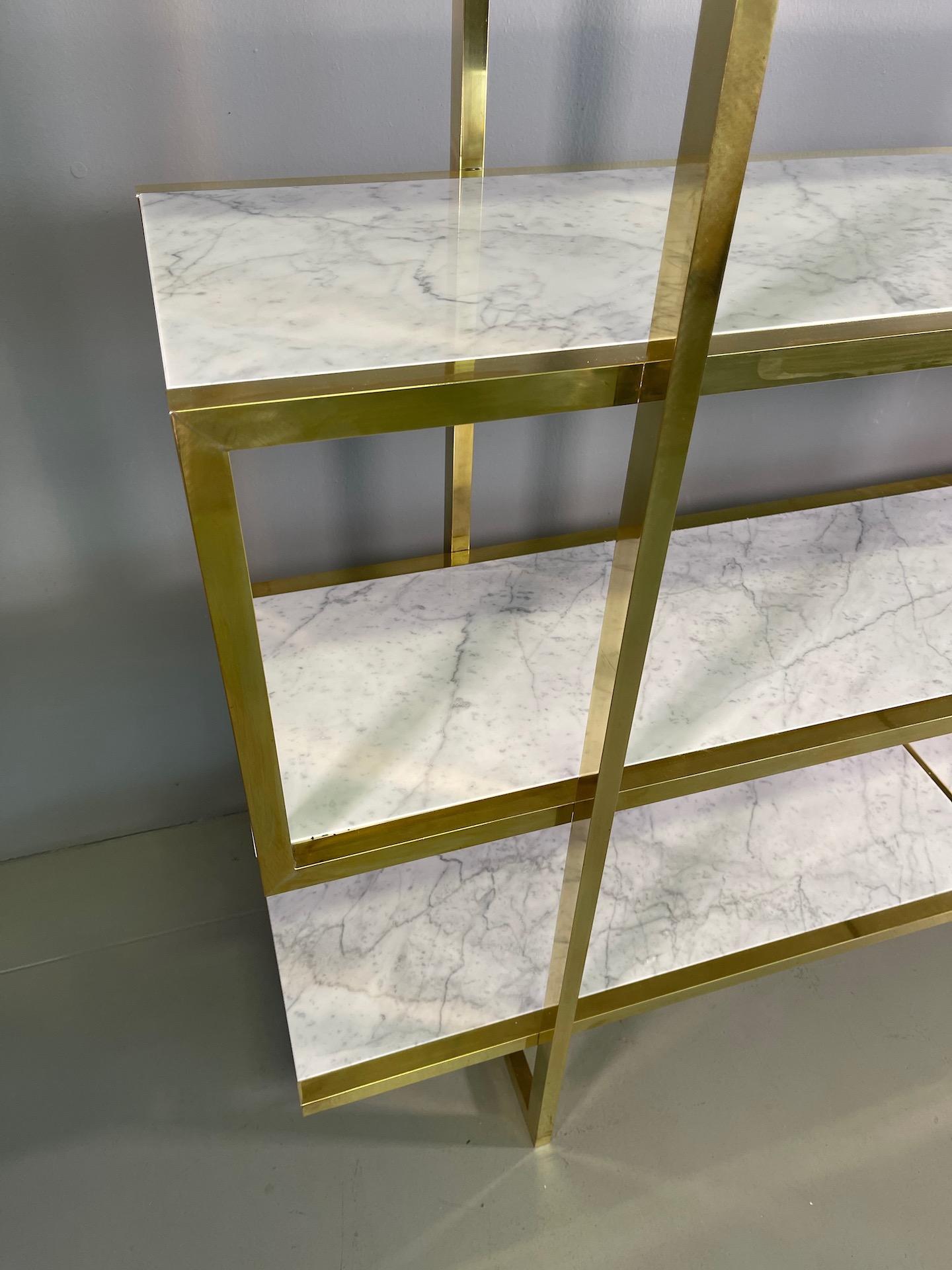 Italian Vintage Bookcase in Brass and Carrara Marble  For Sale 3