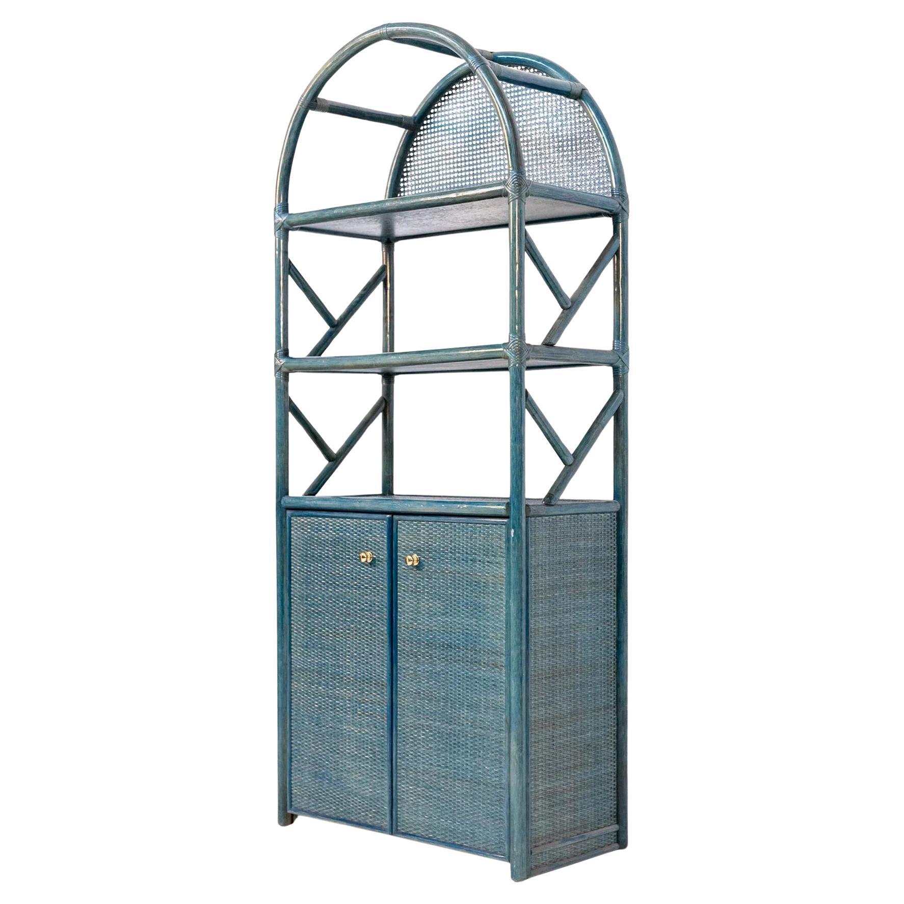 Italienisches Vintage-Bücherregal aus grünem Bambus, Rattan und Messing