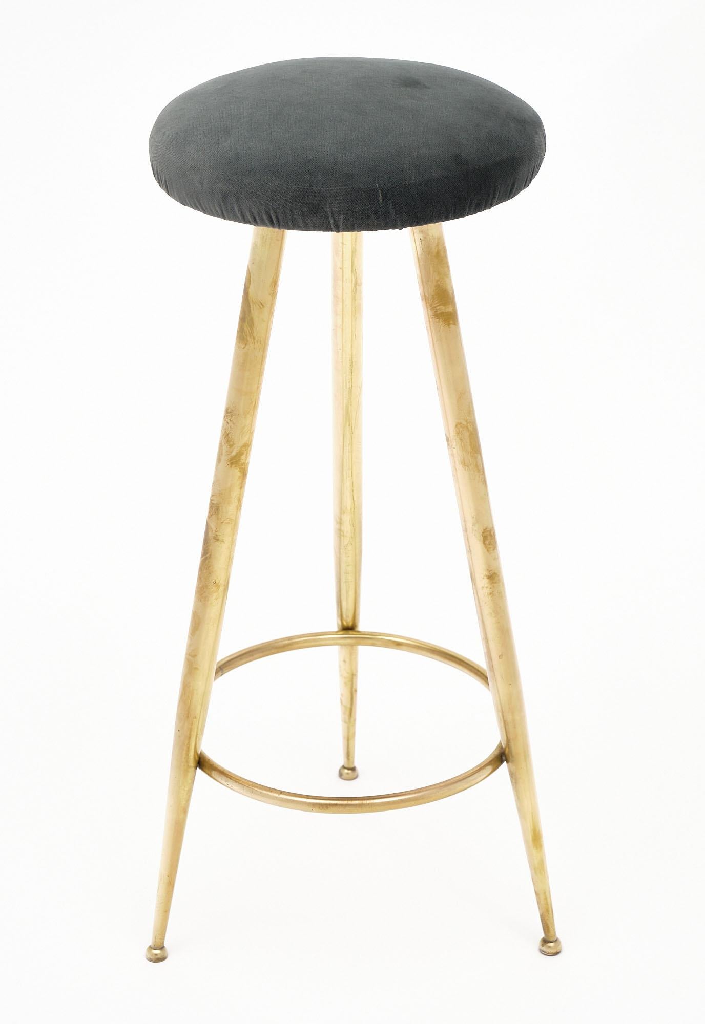 Italian Vintage Brass Stool In Good Condition For Sale In Austin, TX