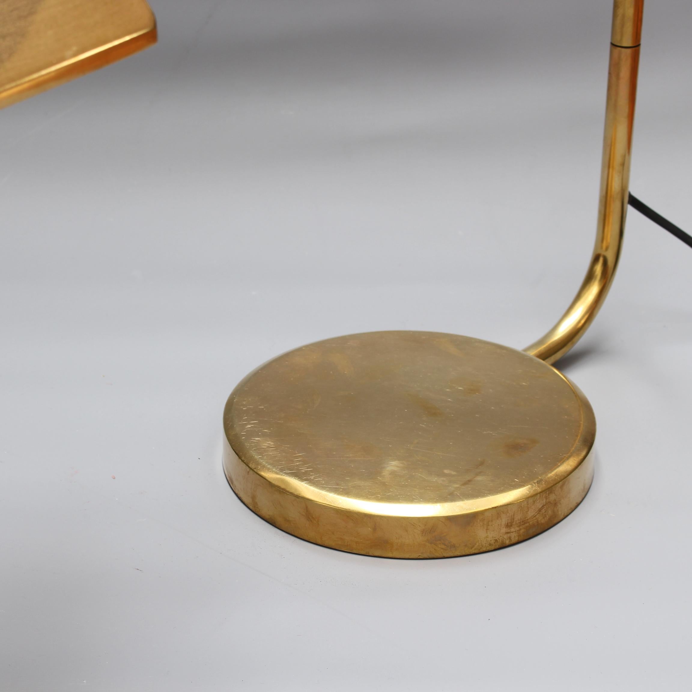 Italian Vintage Brass Table Lamp 'circa 1950s' For Sale 9