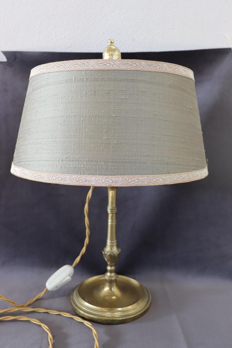 Italian Vintage Brass Table Lamp with Four Light Bulbs In Good Condition For Sale In Casale Monferrato, IT