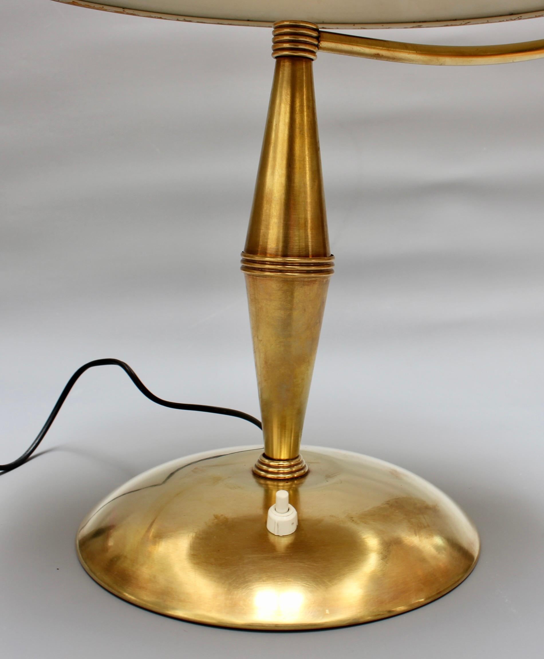 Italian Vintage Brass Table Lamp with Swivel Arm 'circa 1950s' For Sale 2