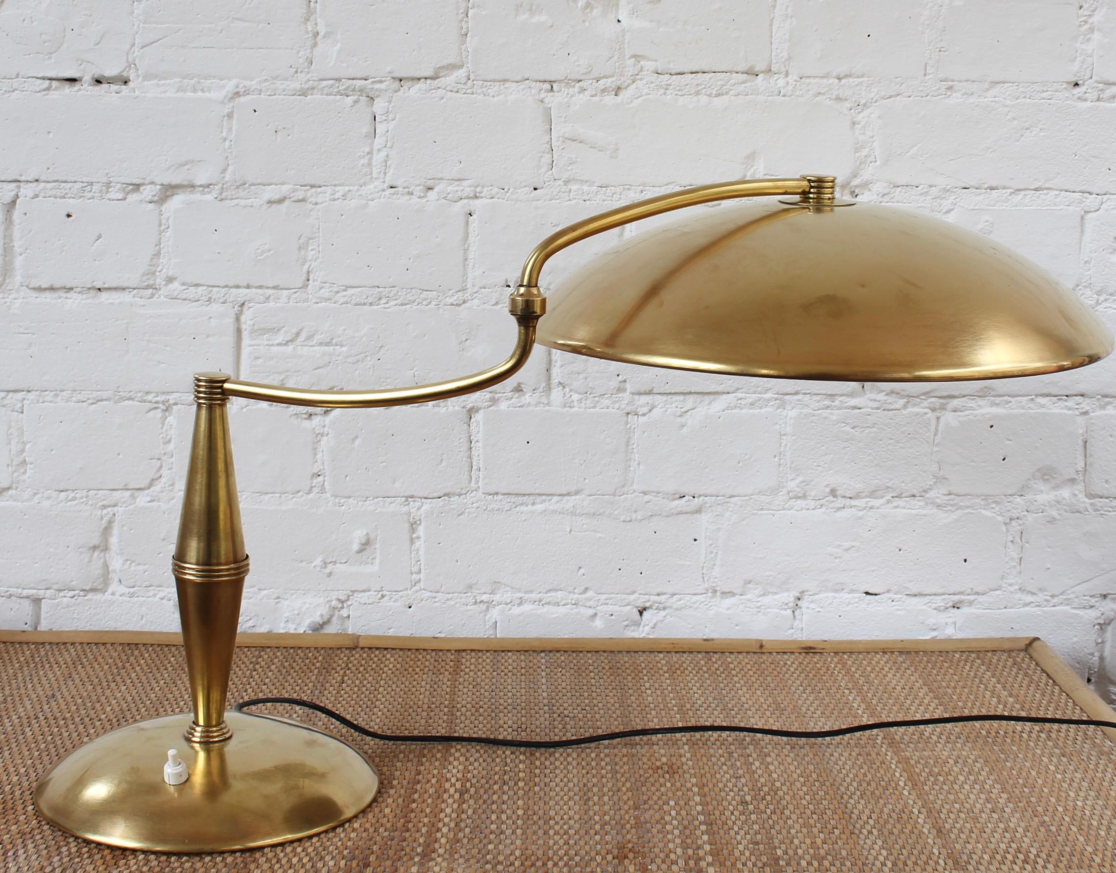 Italian Vintage Brass Table Lamp with Swivel Arm 'circa 1950s' For Sale 3
