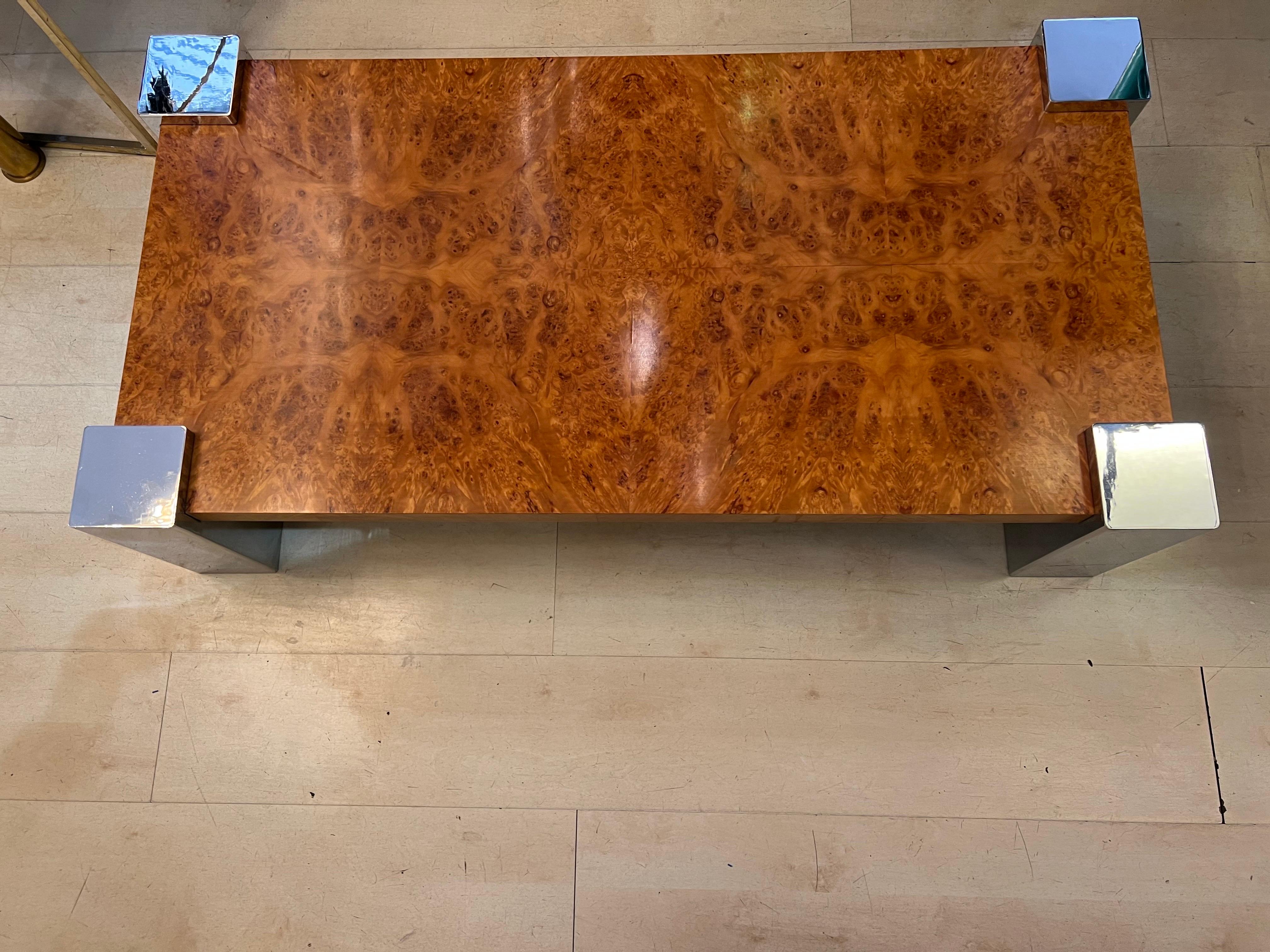 Italian Vintage Burr Walnut Coffee Table with Chromed Squared Legs, 1970s In Good Condition In Florence, IT