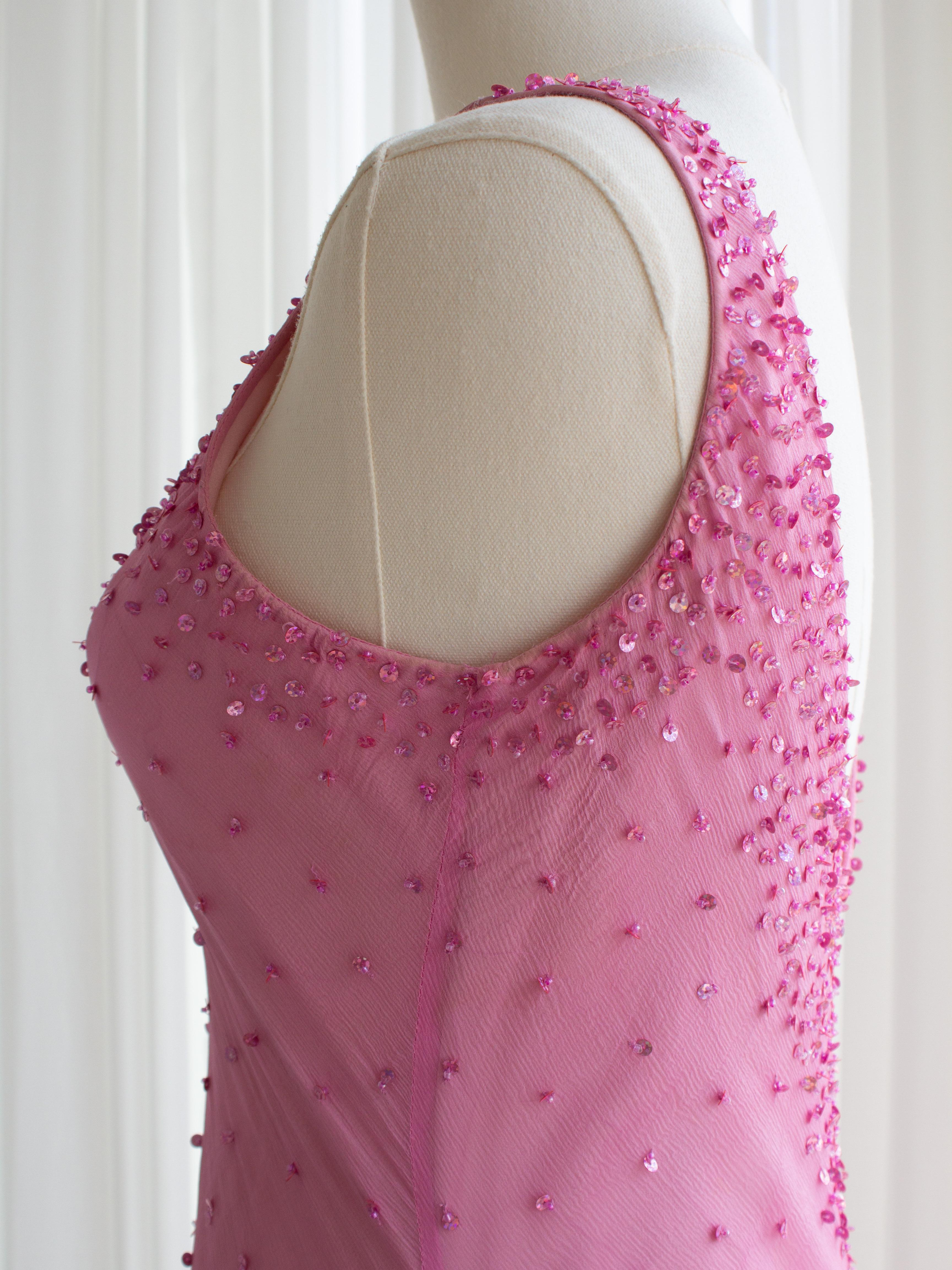 Italienisches Vintage Candy Pink Pailletten verziertes Seidenkleid mit Meerjungfrau im Angebot 5