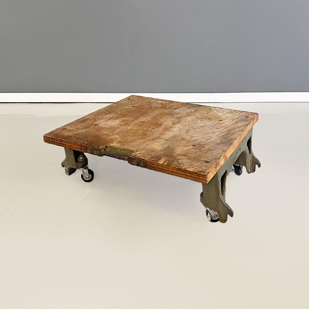 Italienischer Vintage-Aufbewahrungswagen aus Gusseisen und Holz für italienische Staatsbahnen, 1930er Jahre (Eisen) im Angebot