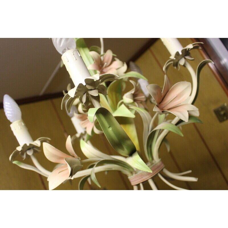 Italian Vintage Chandelier Tole Were Lamp 5 Lights Lily Bouquet In Good Condition For Sale In SITTINGBOURNE, Kent