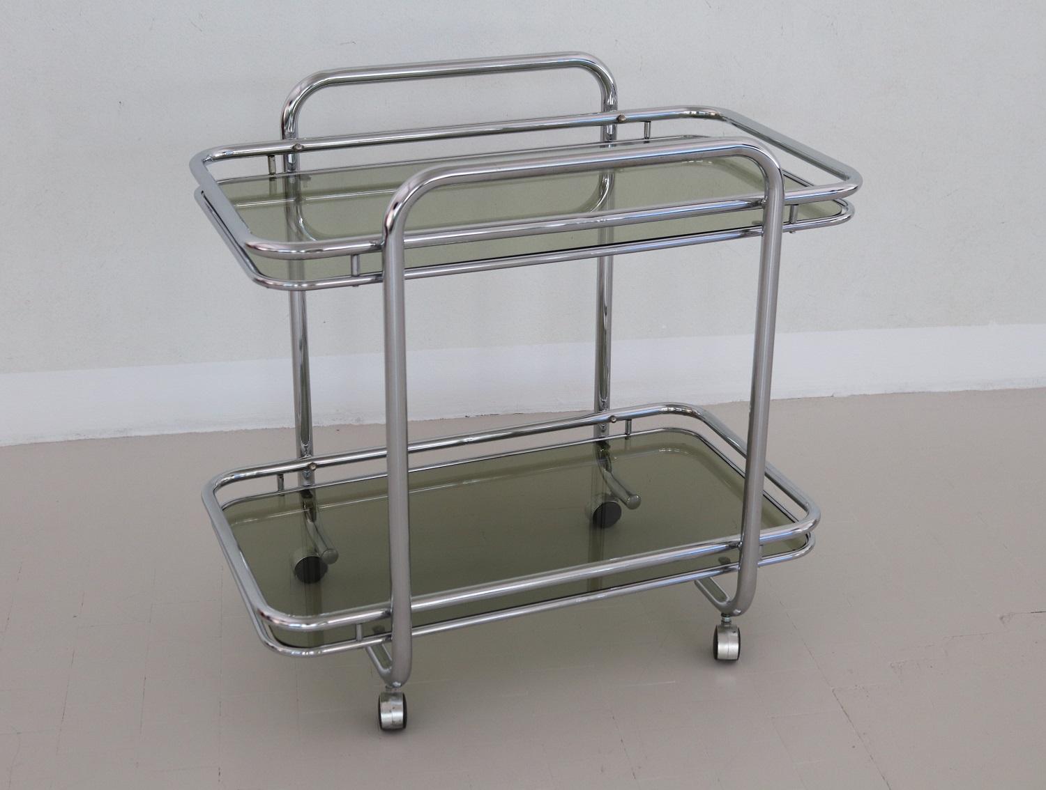 Italian Vintage Chrome Bar Cart or Serving Trolley, 1970s In Good Condition In Morazzone, Varese