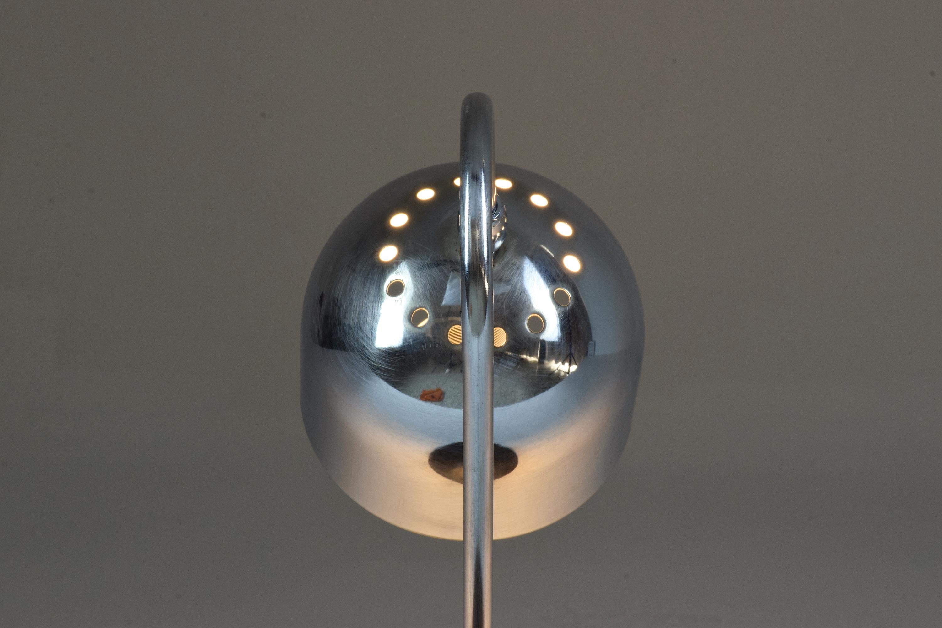 Italian Vintage Chrome Lamp, 1960s In Good Condition For Sale In Paris, FR