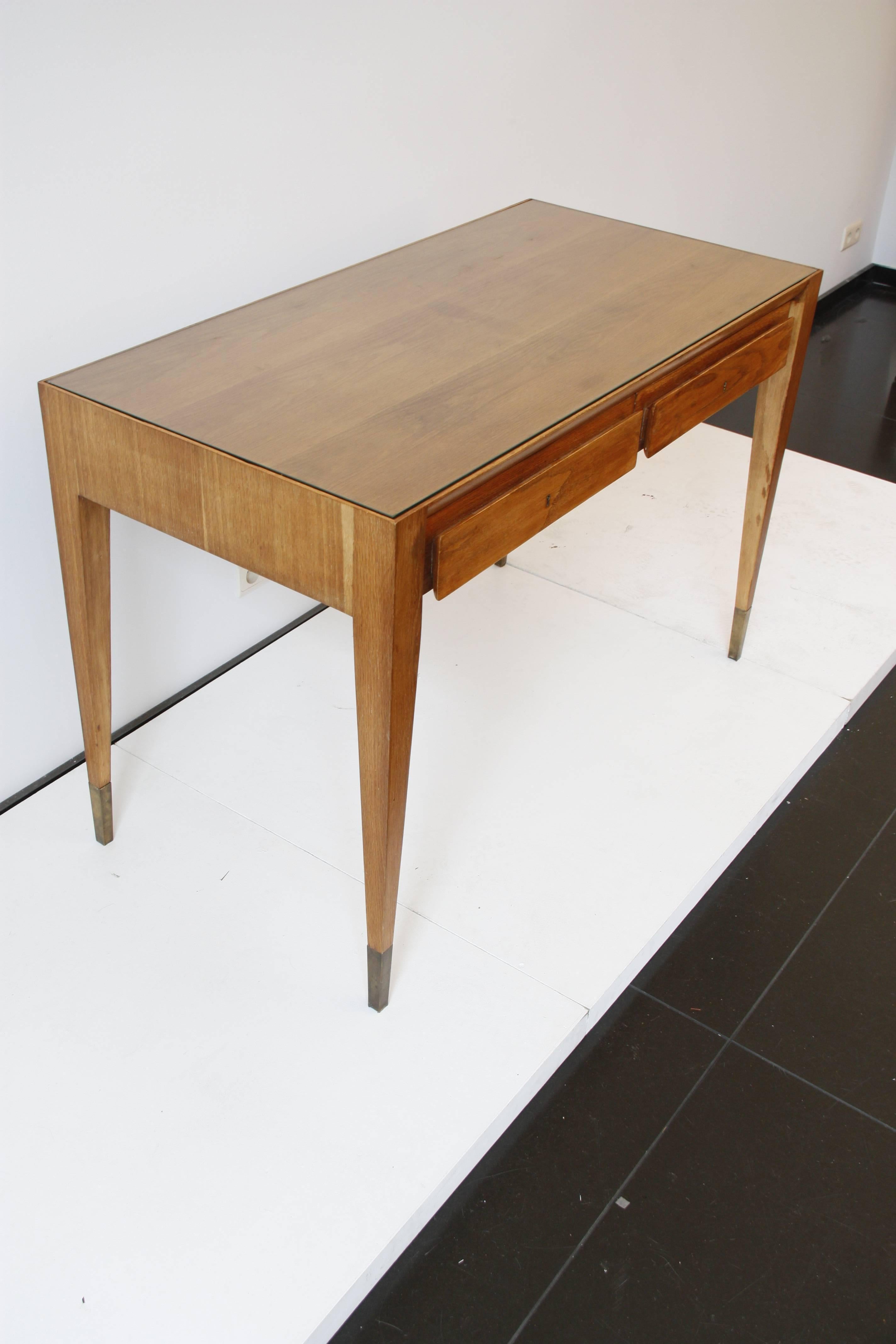 Mid-Century Modern Italian Vintage Clear Oak Desk with Drawers by Gio Ponti, circa 1950 For Sale