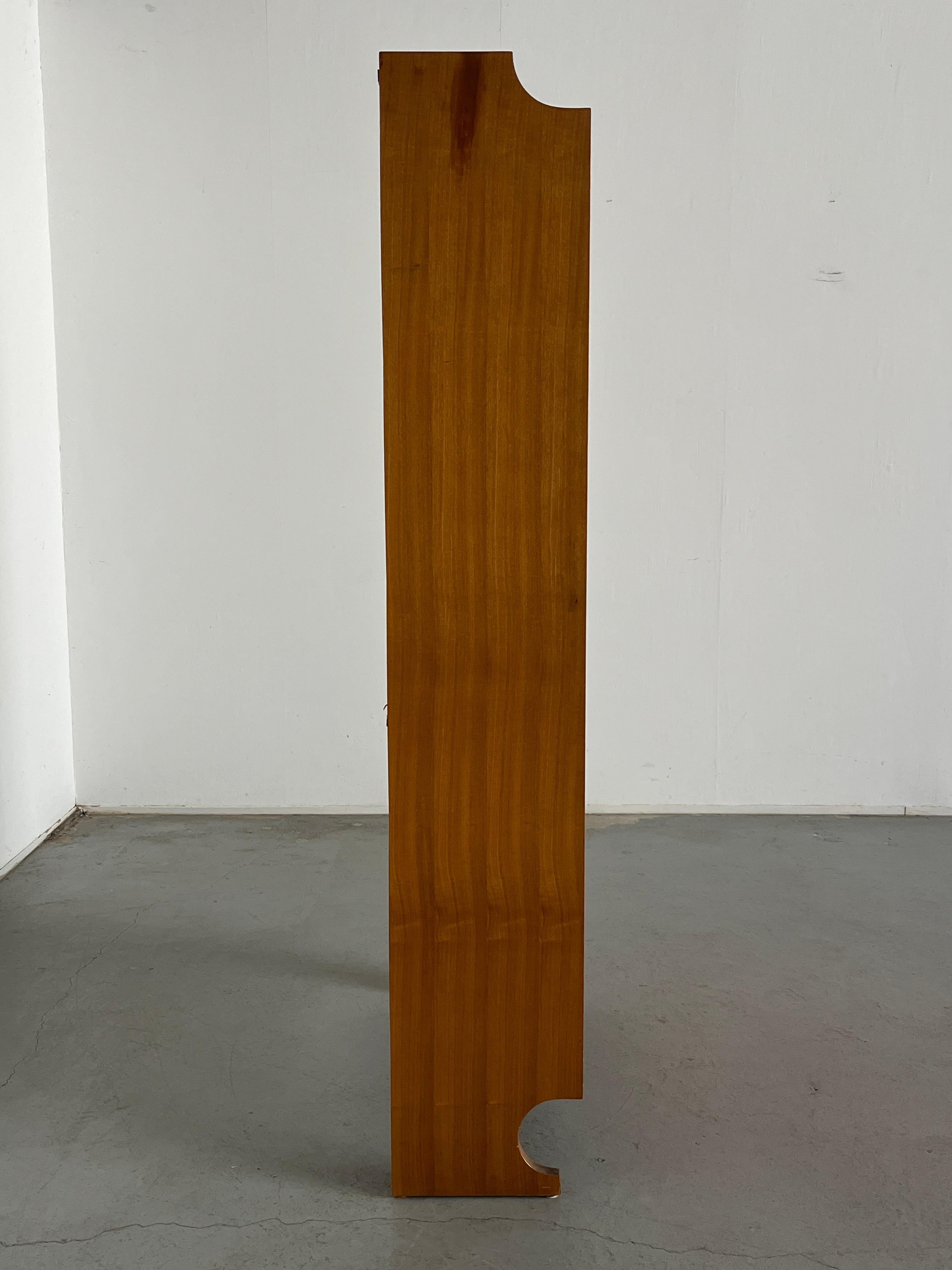 Cabinet en bois italien vintage constructiviste, Mid-Century Modern 1960s Italy en vente 5