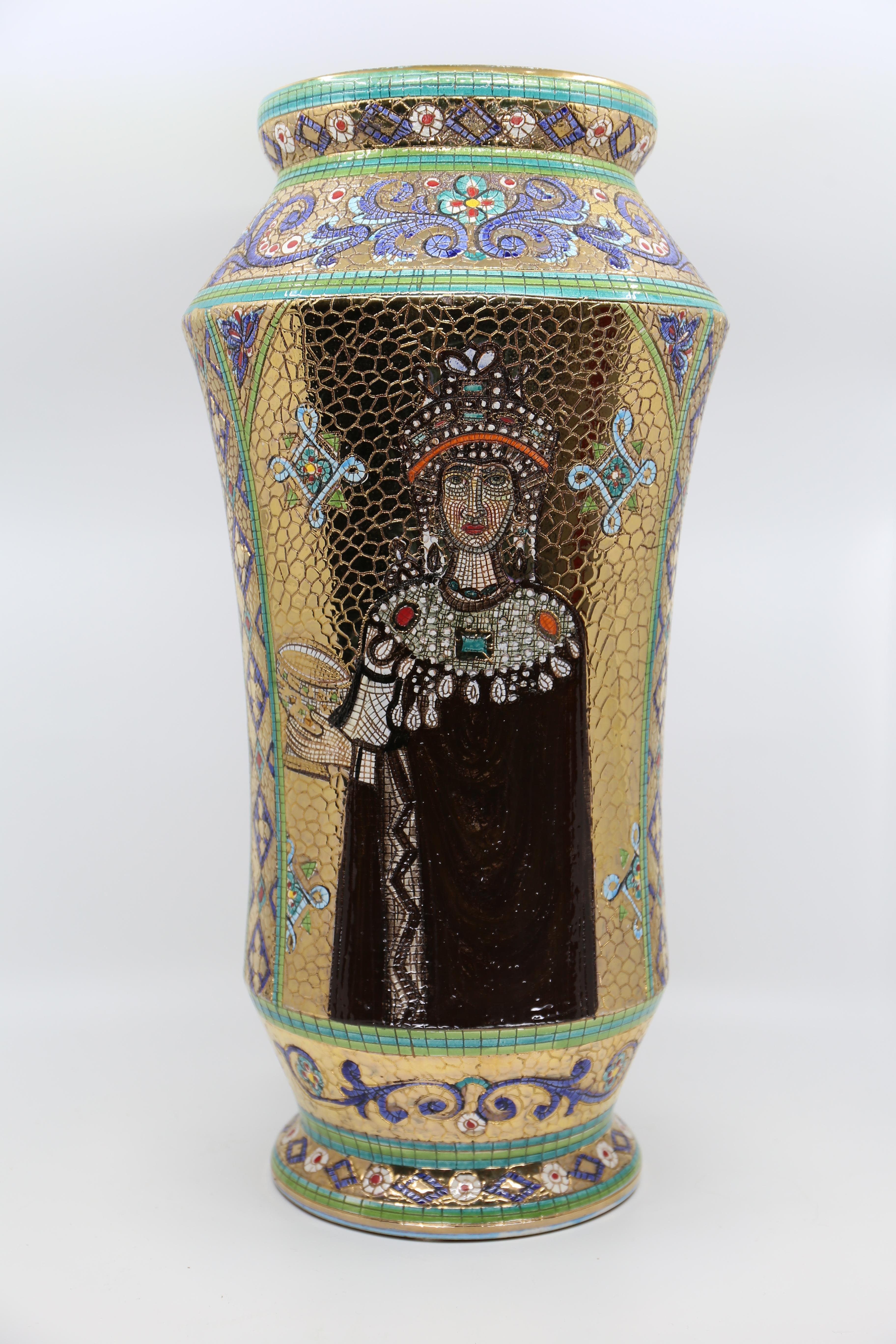 Italian Vintage Deruta Mosaic Hand Painted Floral & Figural Vase  For Sale 4