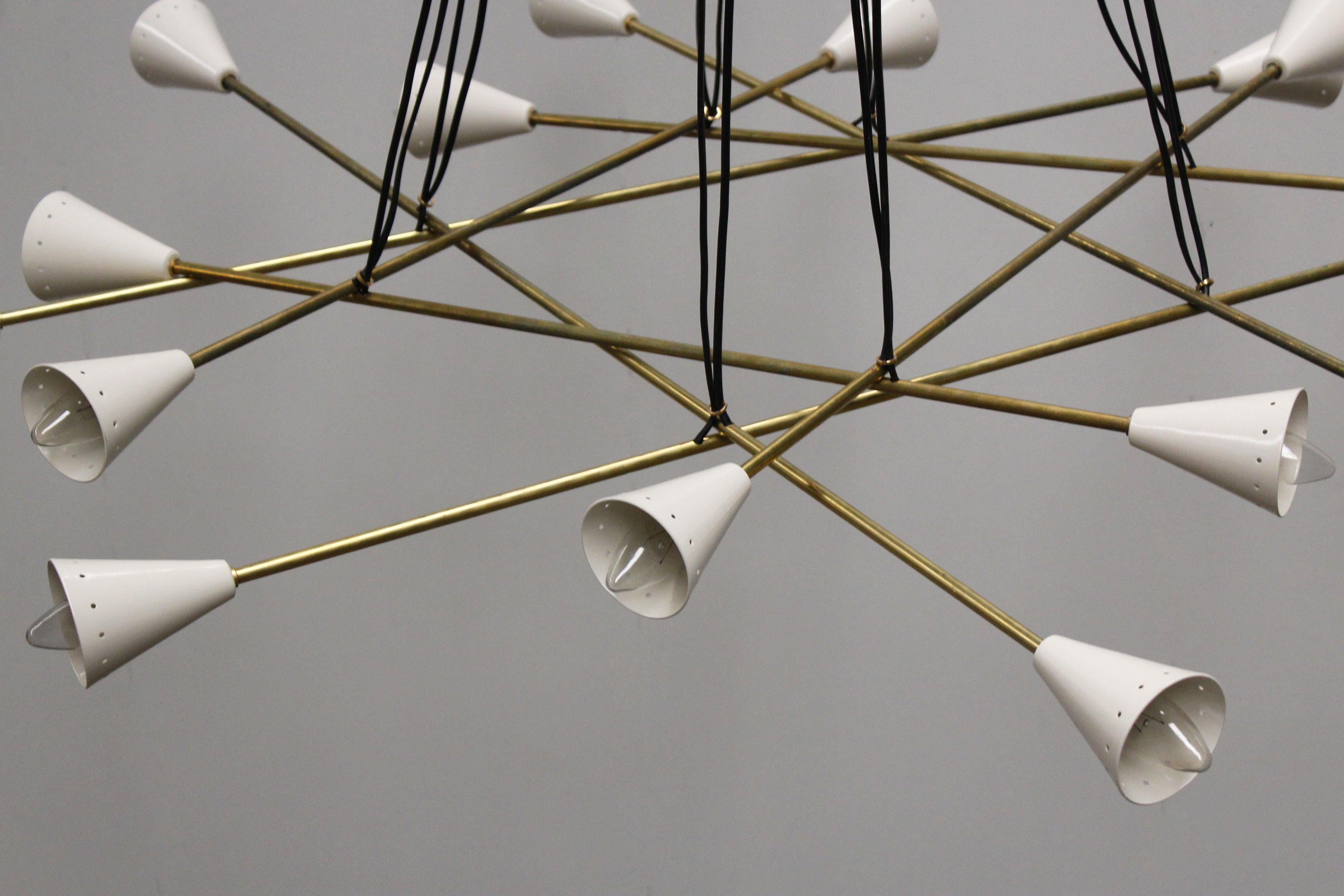  Italian Vintage Design Chandelier White Brass from Stilnovo 1960 Mid-Century For Sale 3