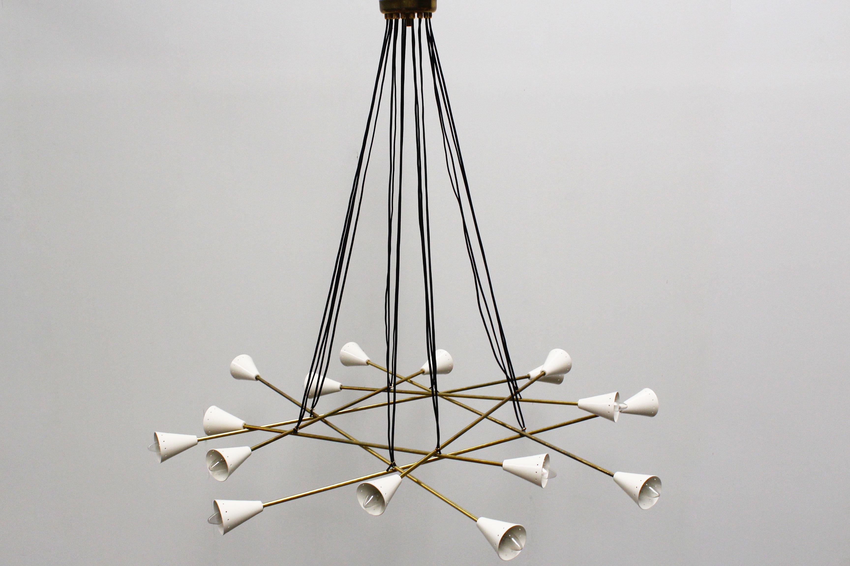 Mid-20th Century Italian Vintage Design Chandelier White Brass from Stilnovo 1960 Mid-Century For Sale