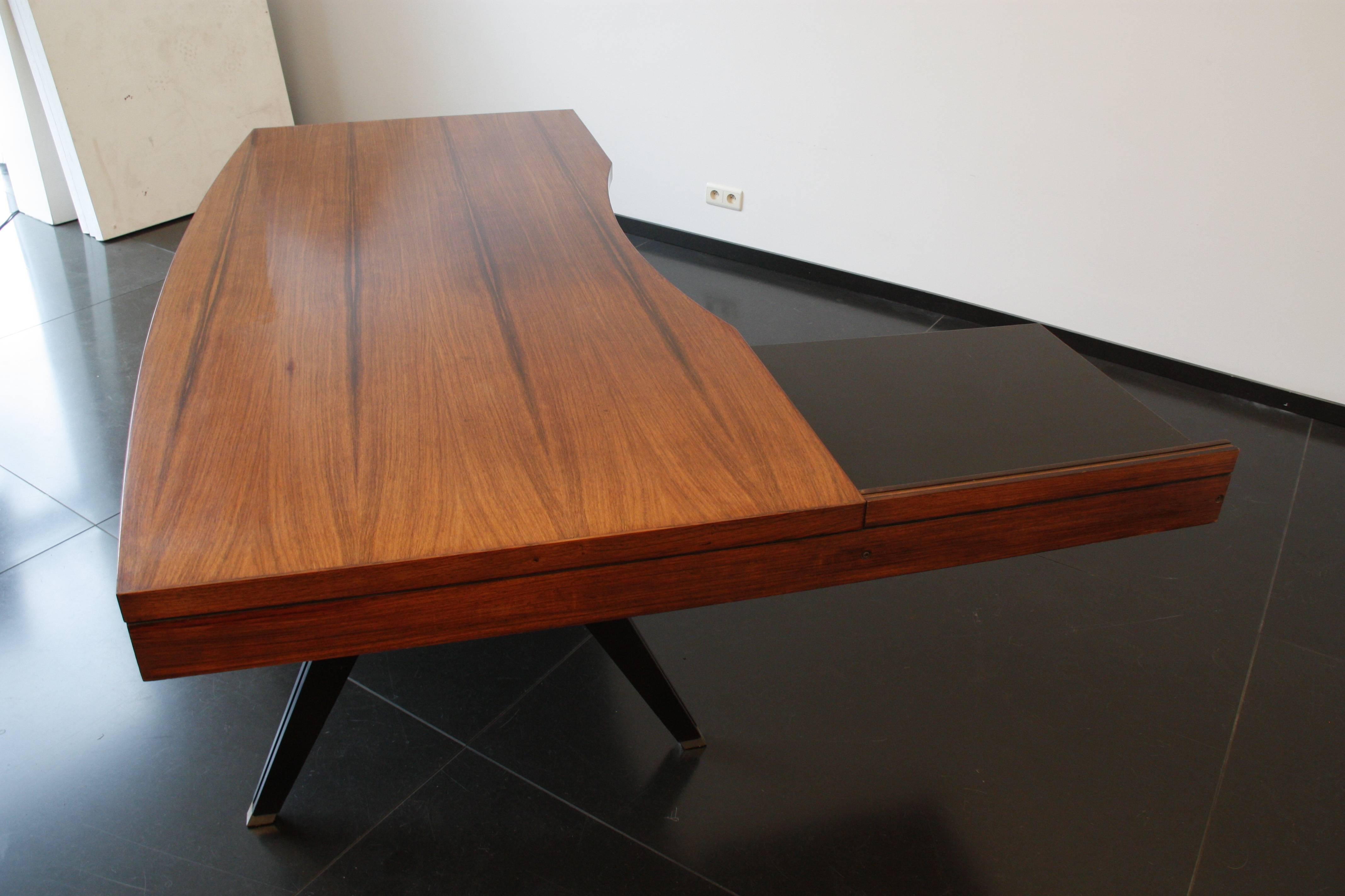 Blackened Italian Vintage Desk in Polish Wood by Ico Parisi for MIM, circa 1955 For Sale