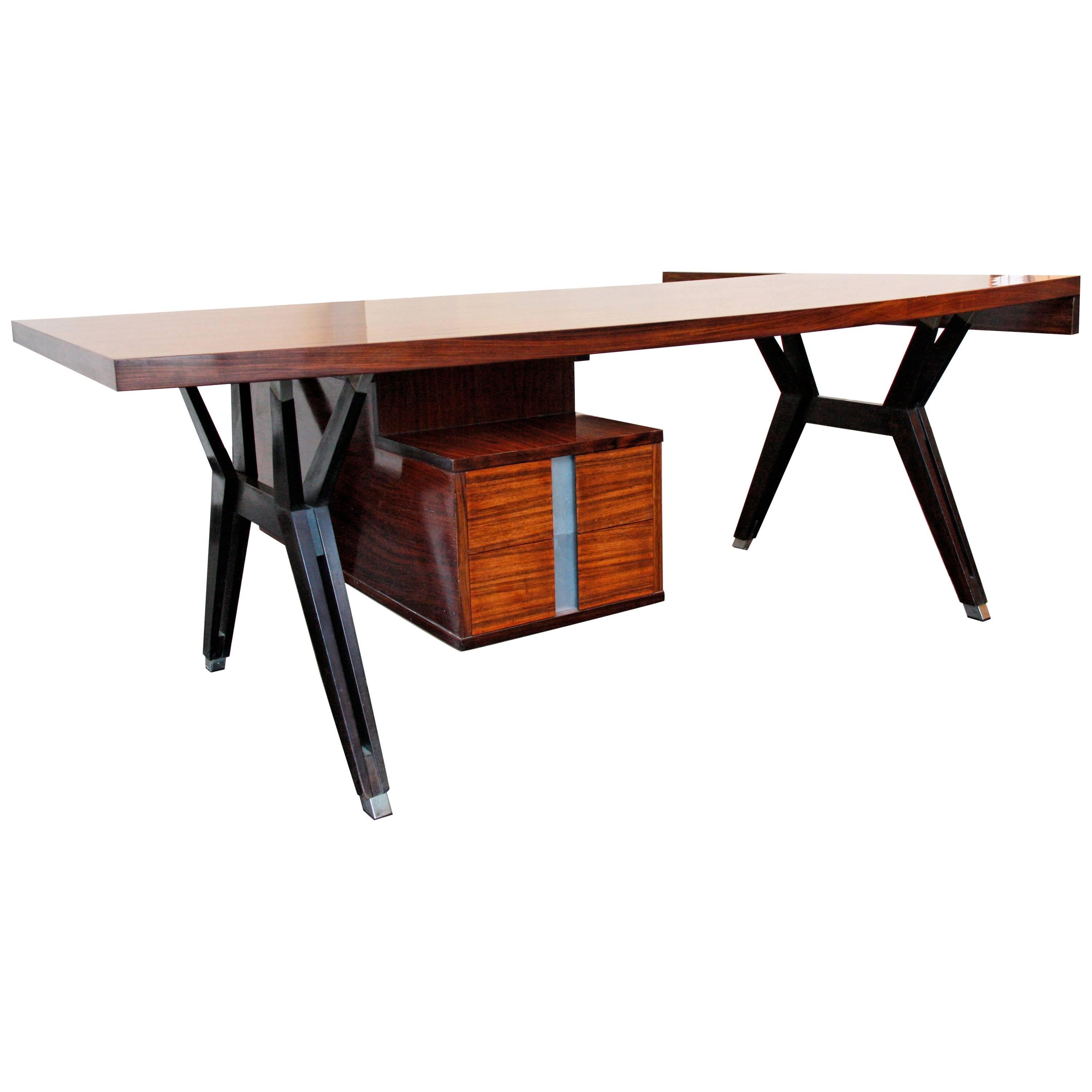 Italian Vintage Desk in Polish Wood by Ico Parisi for MIM, circa 1955 For Sale