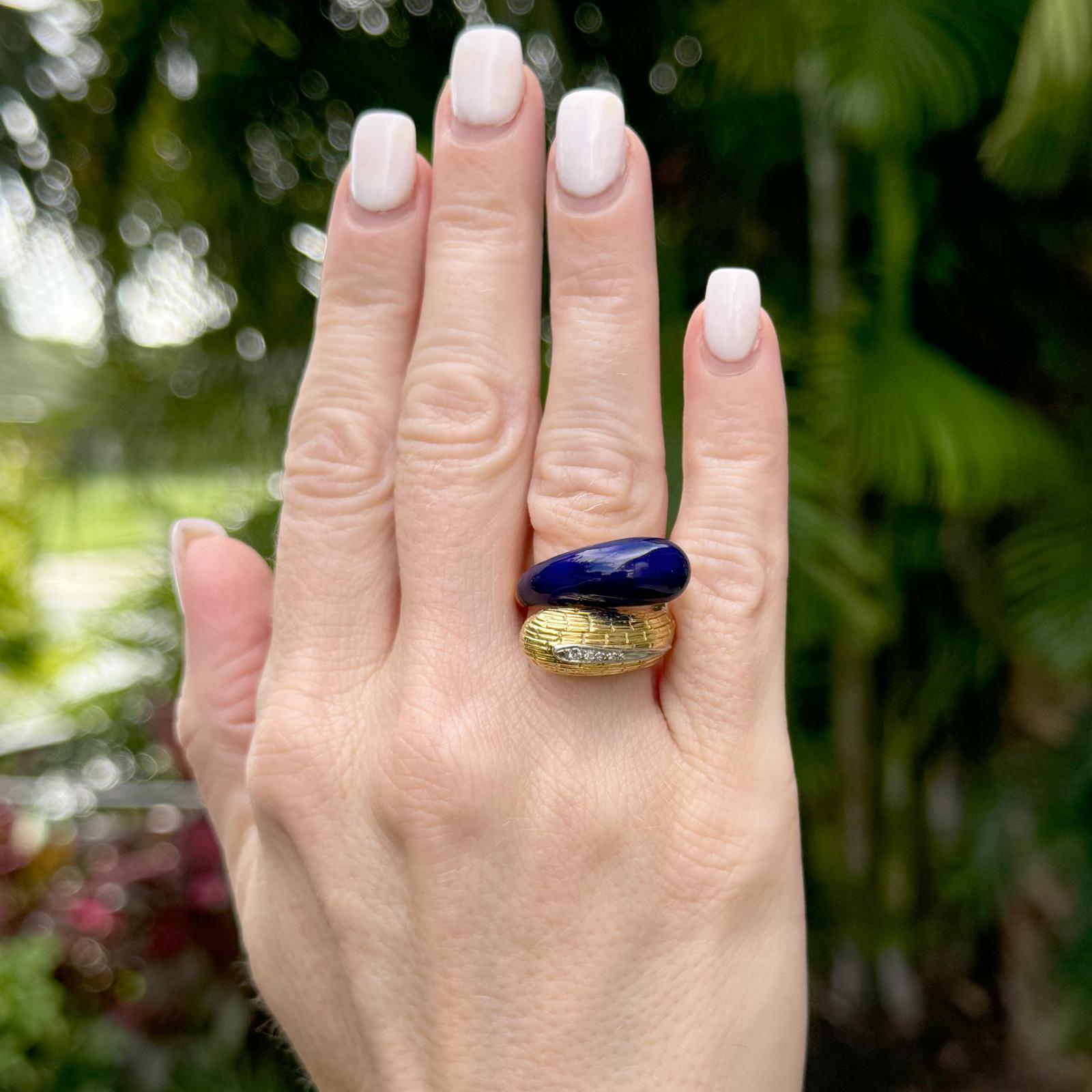 Single Cut Italian Vintage Enamel Diamond 18 Karat Yellow Gold Bypass Ring