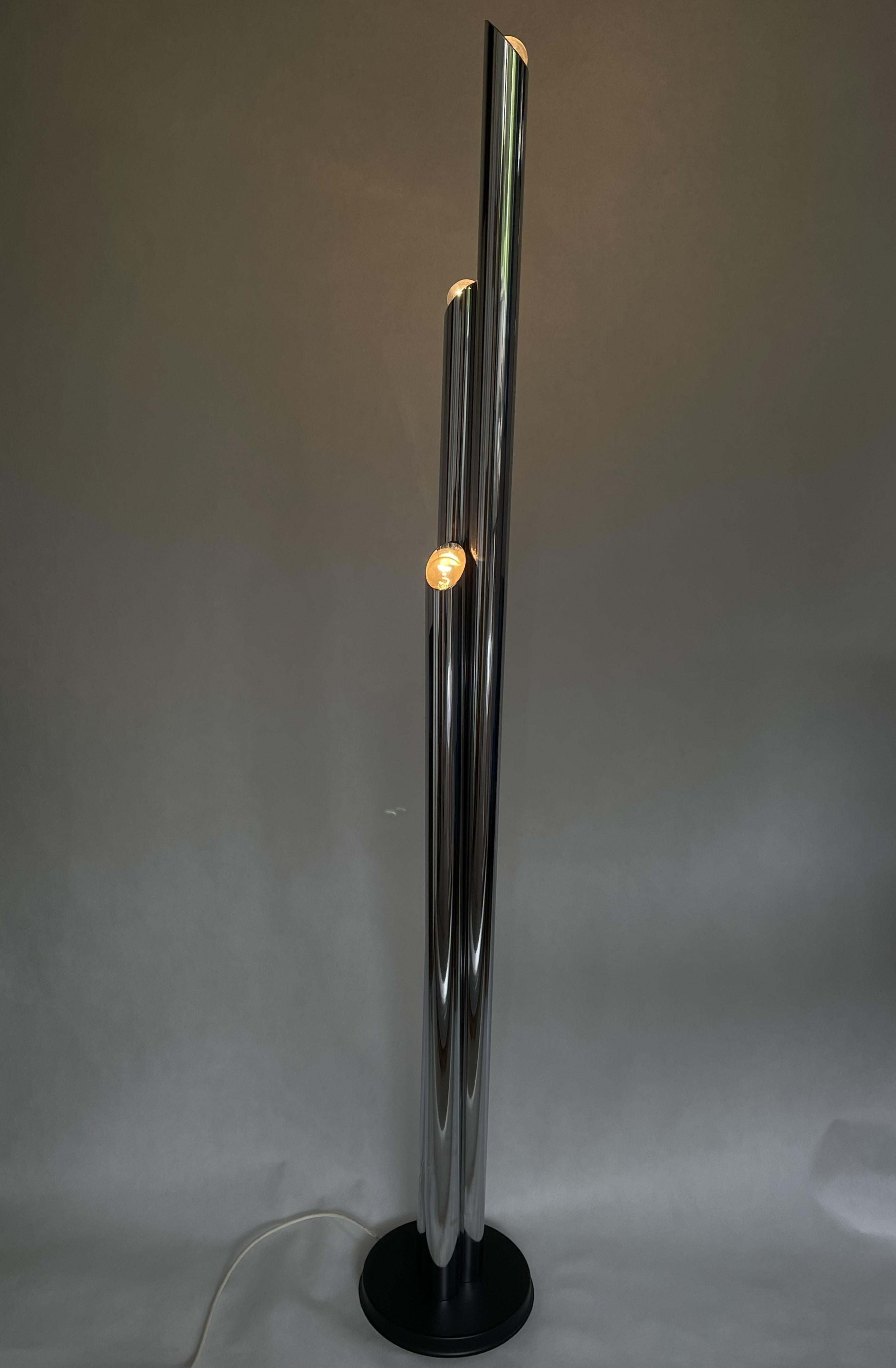 Late 20th Century Italian Vintage Floor Lamp, chrome, Space Age, 1970s For Sale