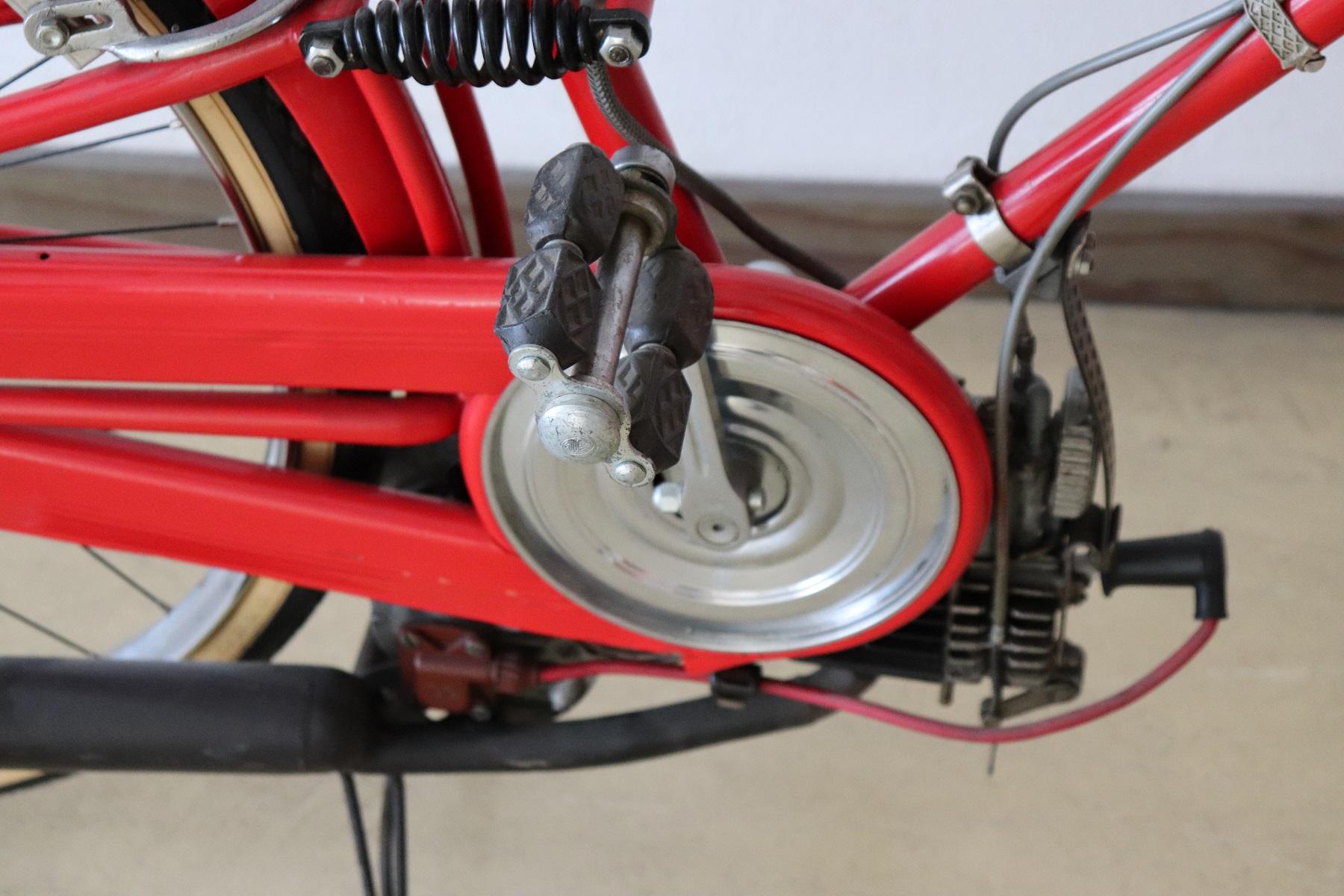 Italian Vintage Garelli Mosquito Collectible Motorcycle in Color Red, 1950s 5