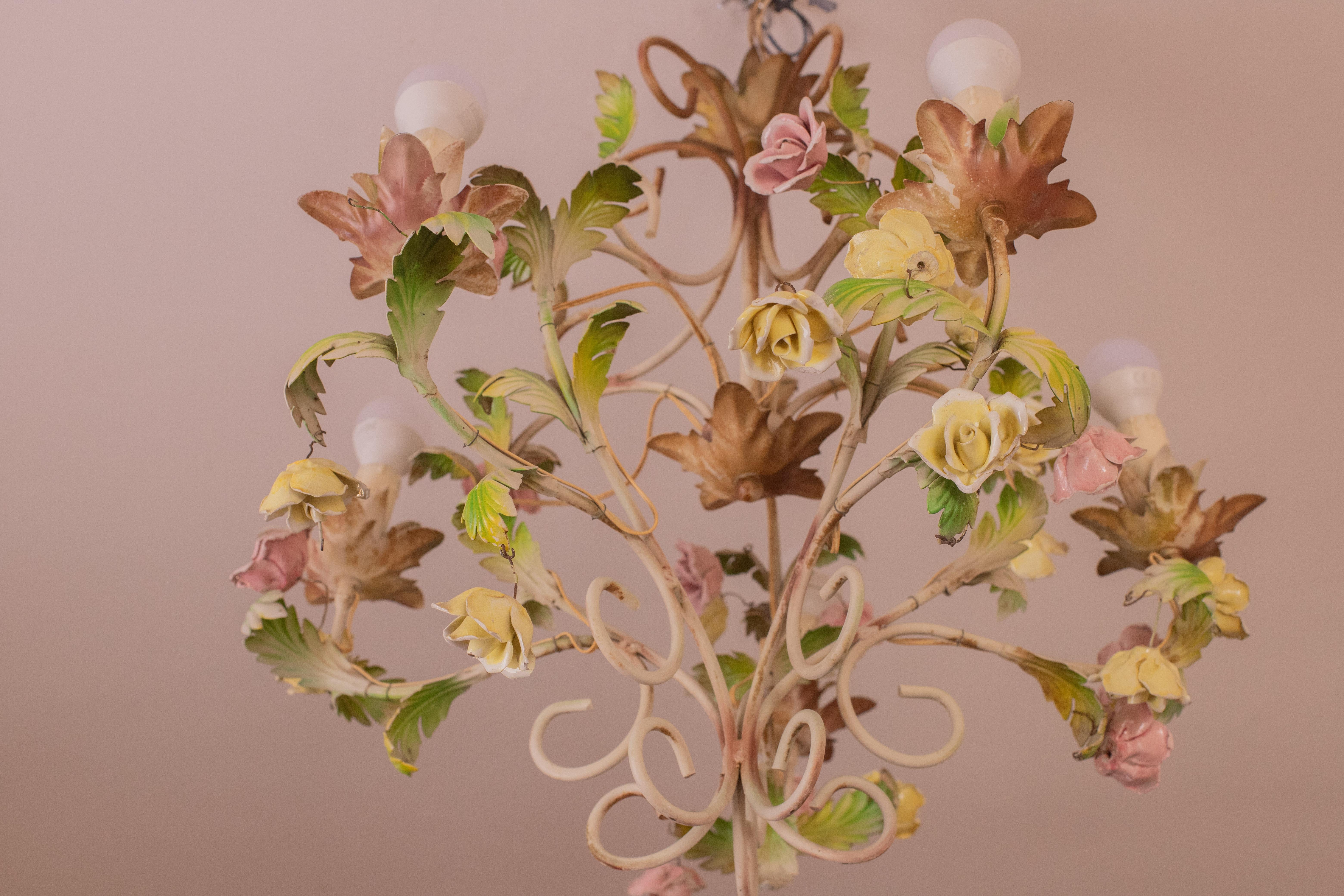 Italian Vintage Iron and Ceramic Flowers Chandelier, 1970s For Sale 6