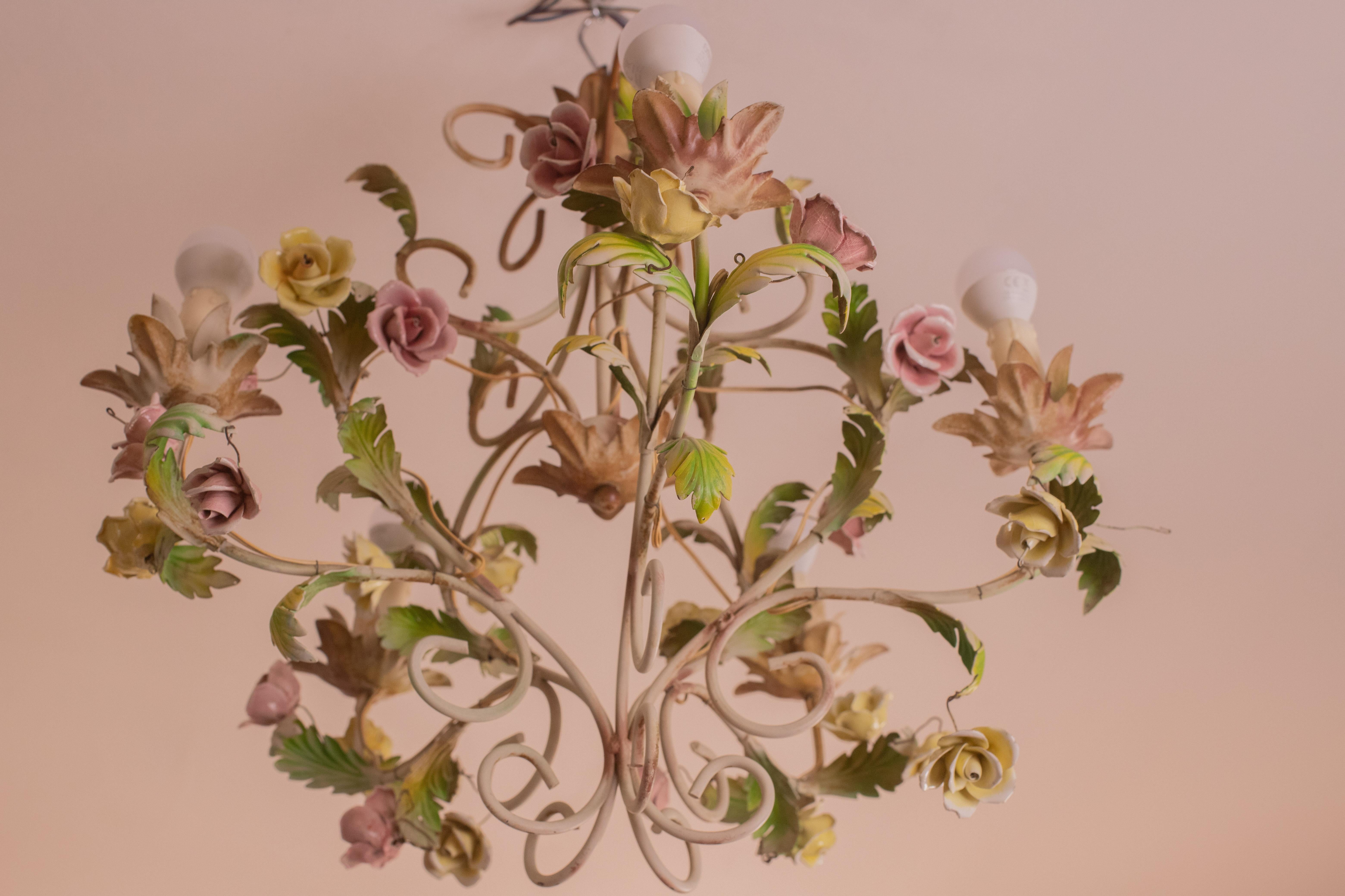 Italian Vintage Iron and Ceramic Flowers Chandelier, 1970s For Sale 7