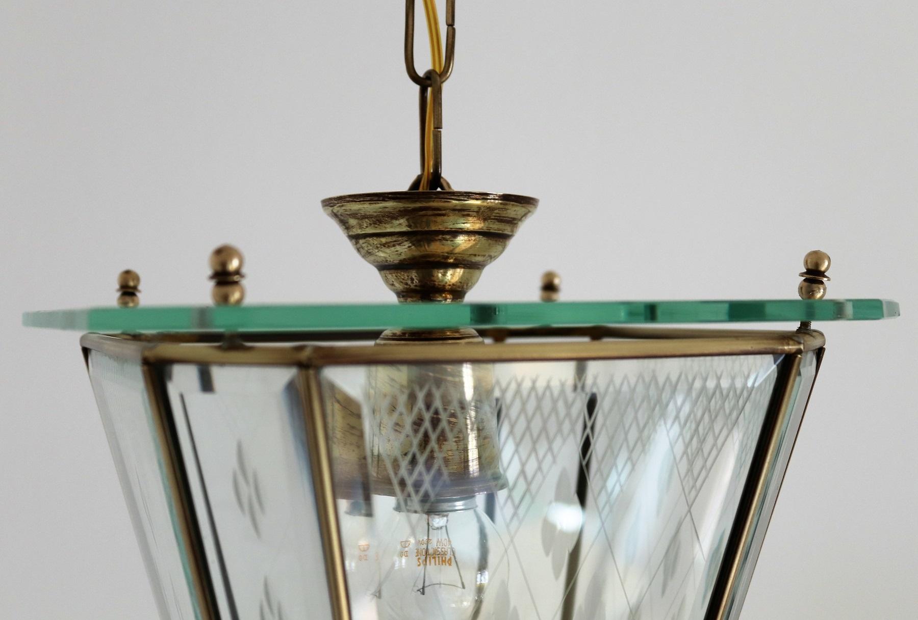 Italian Vintage Lantern in Crystal Cut Glass and Brass, 1950s For Sale 5
