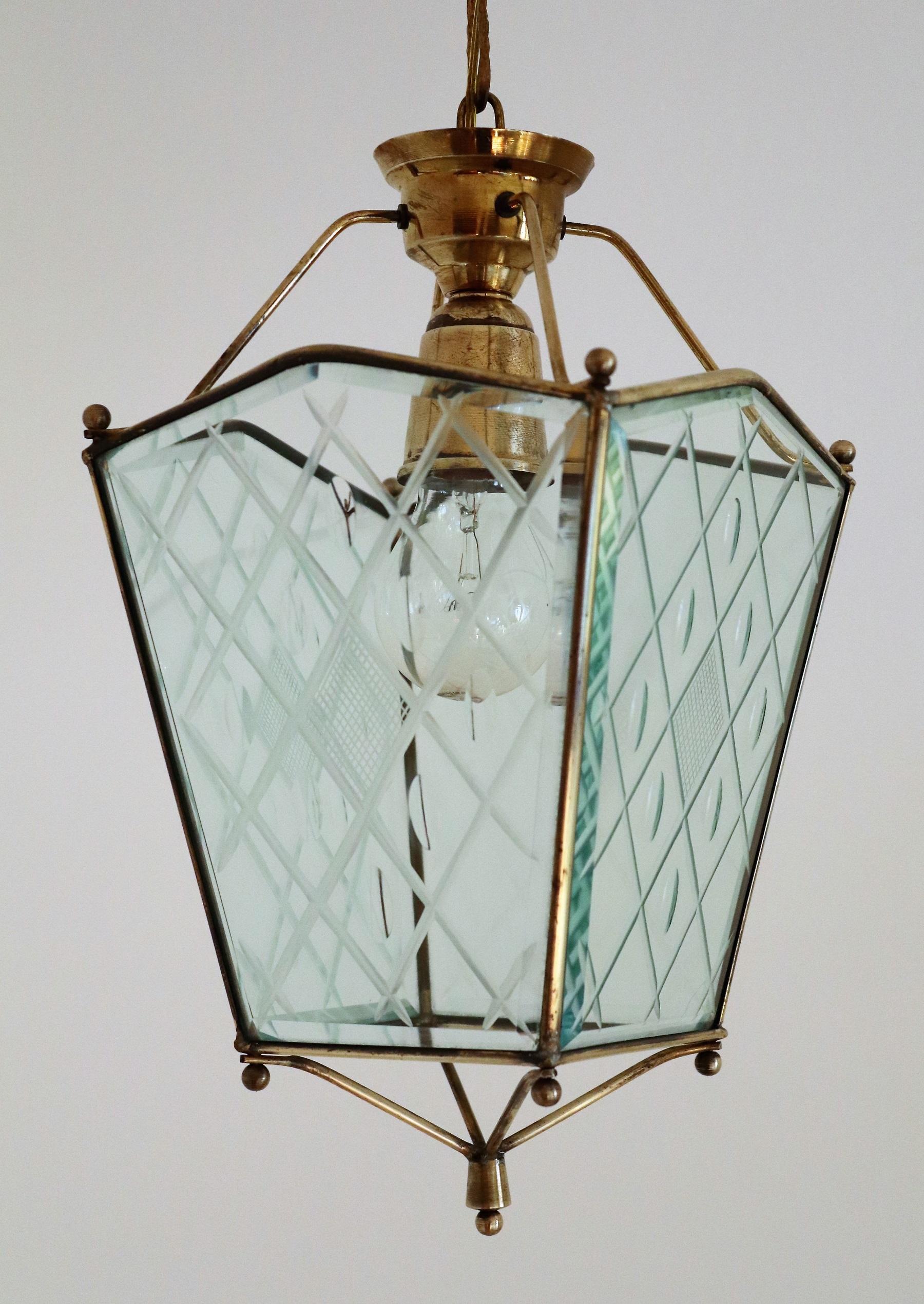 Italian Vintage Lantern in Crystal Cut Glass and Brass, 1950s For Sale 9