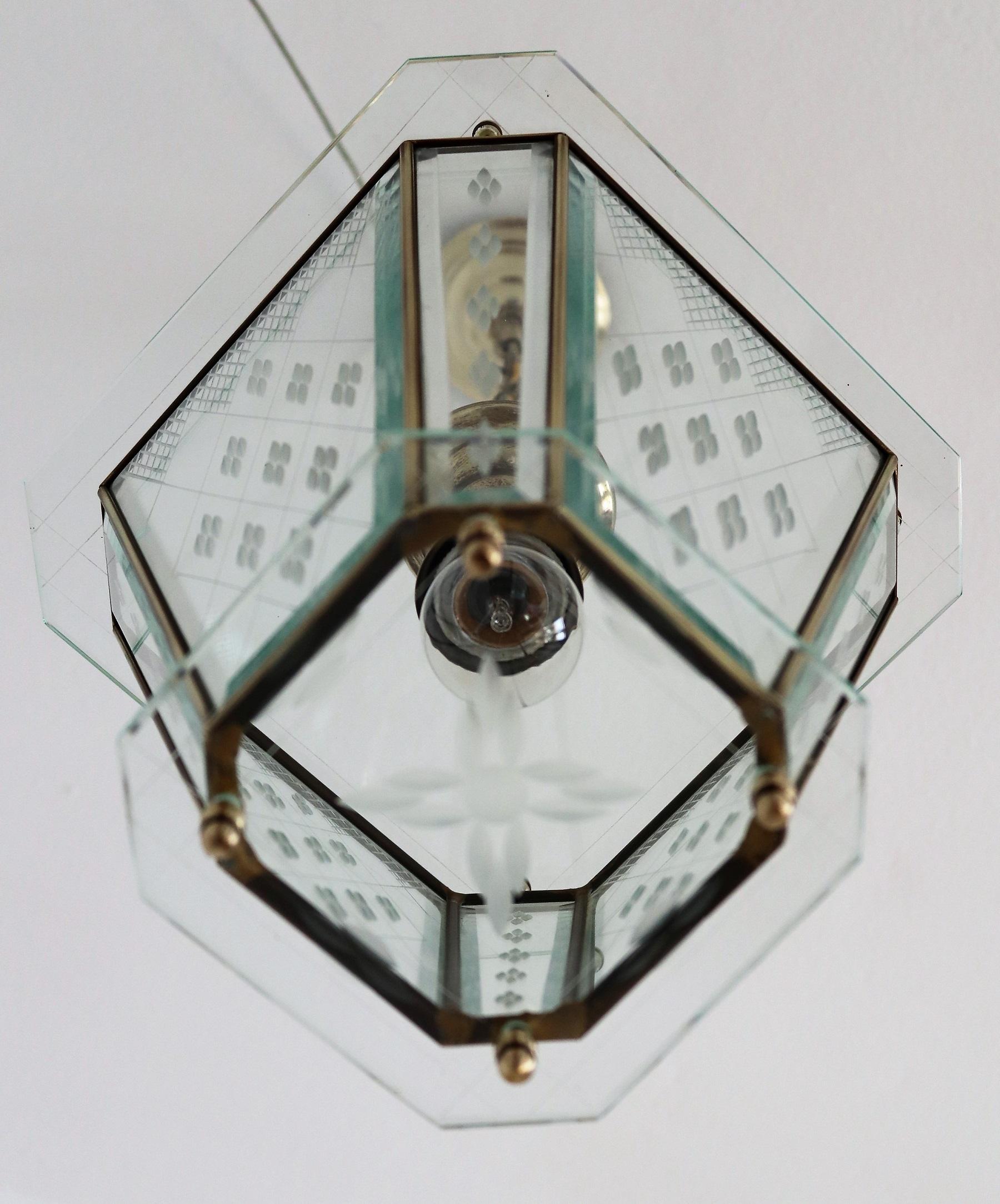 Italian Vintage Lantern in Crystal Cut Glass and Brass, 1950s For Sale 13