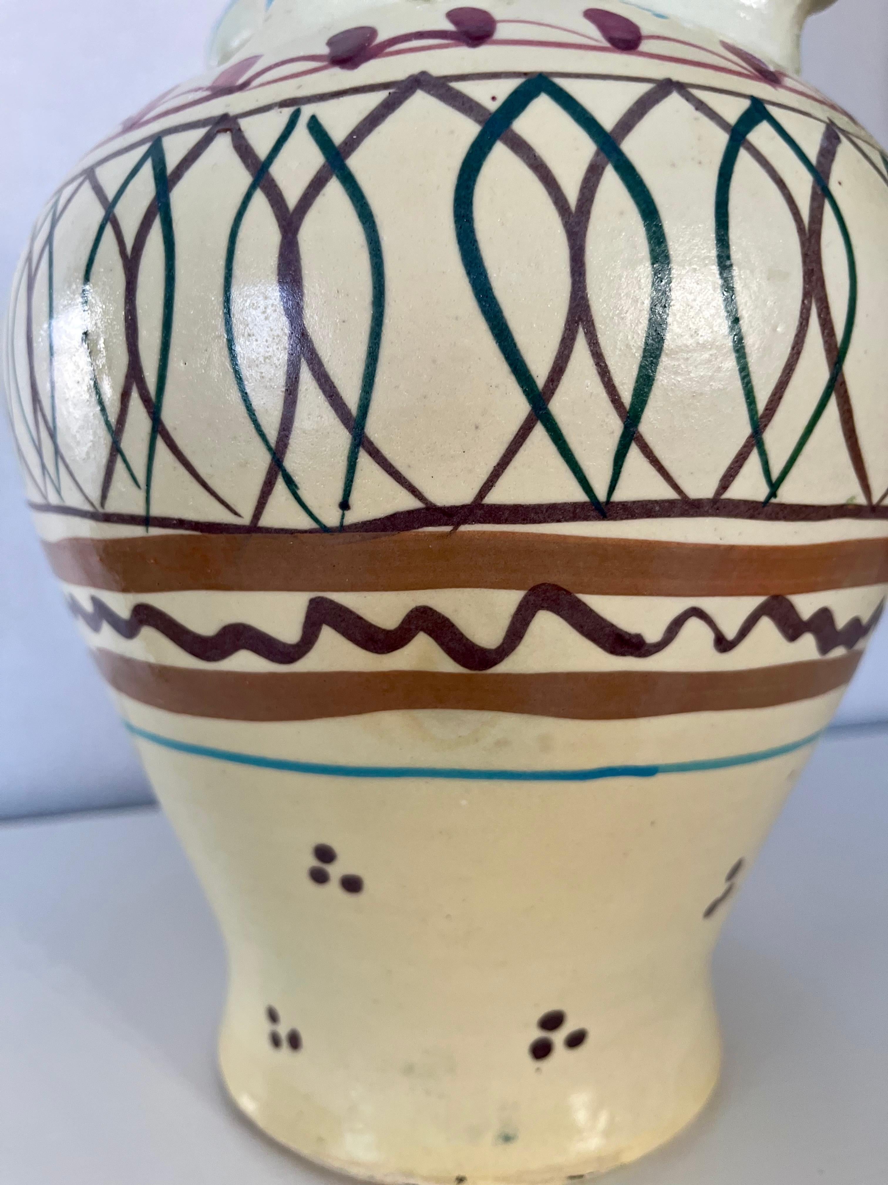 Ceramica Grande brocca/vaso in ceramica dipinta a mano, 1960 in vendita