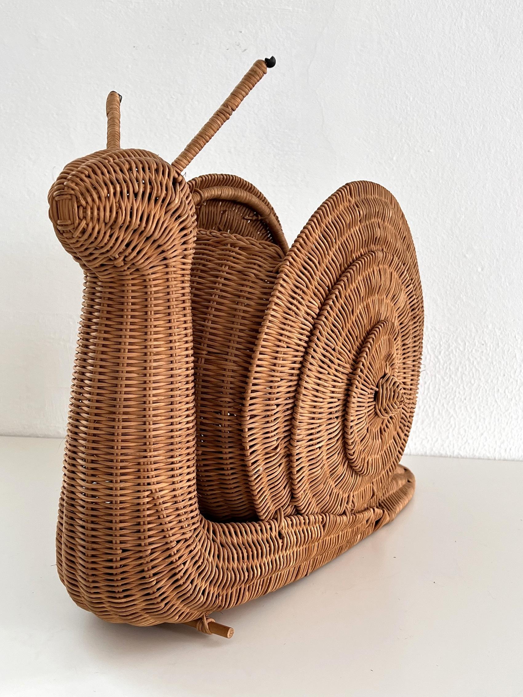 Italian Vintage Large Rattan Snail Basket, 1980s 6
