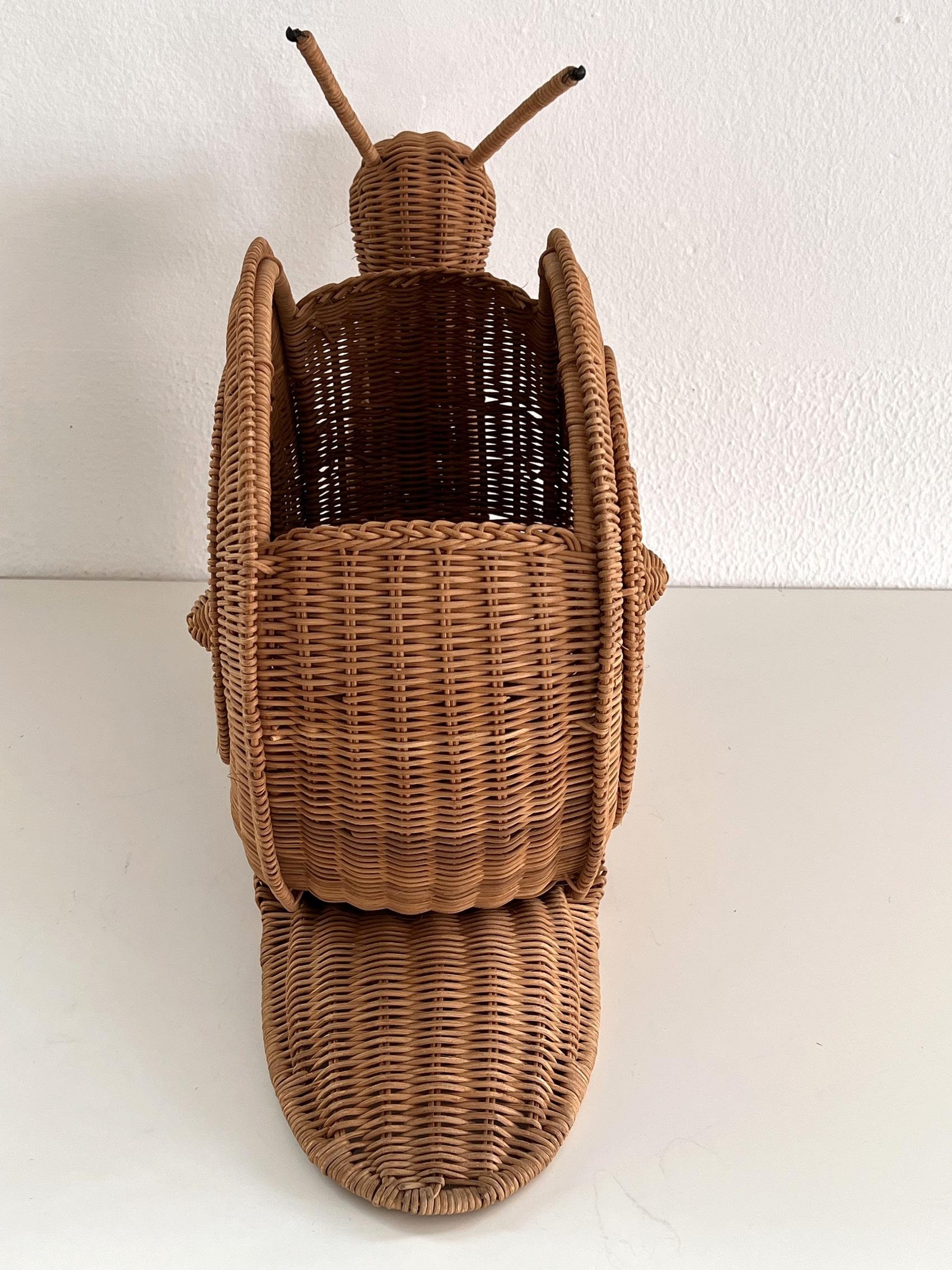 Hand-Crafted Italian Vintage Large Rattan Snail Basket, 1980s