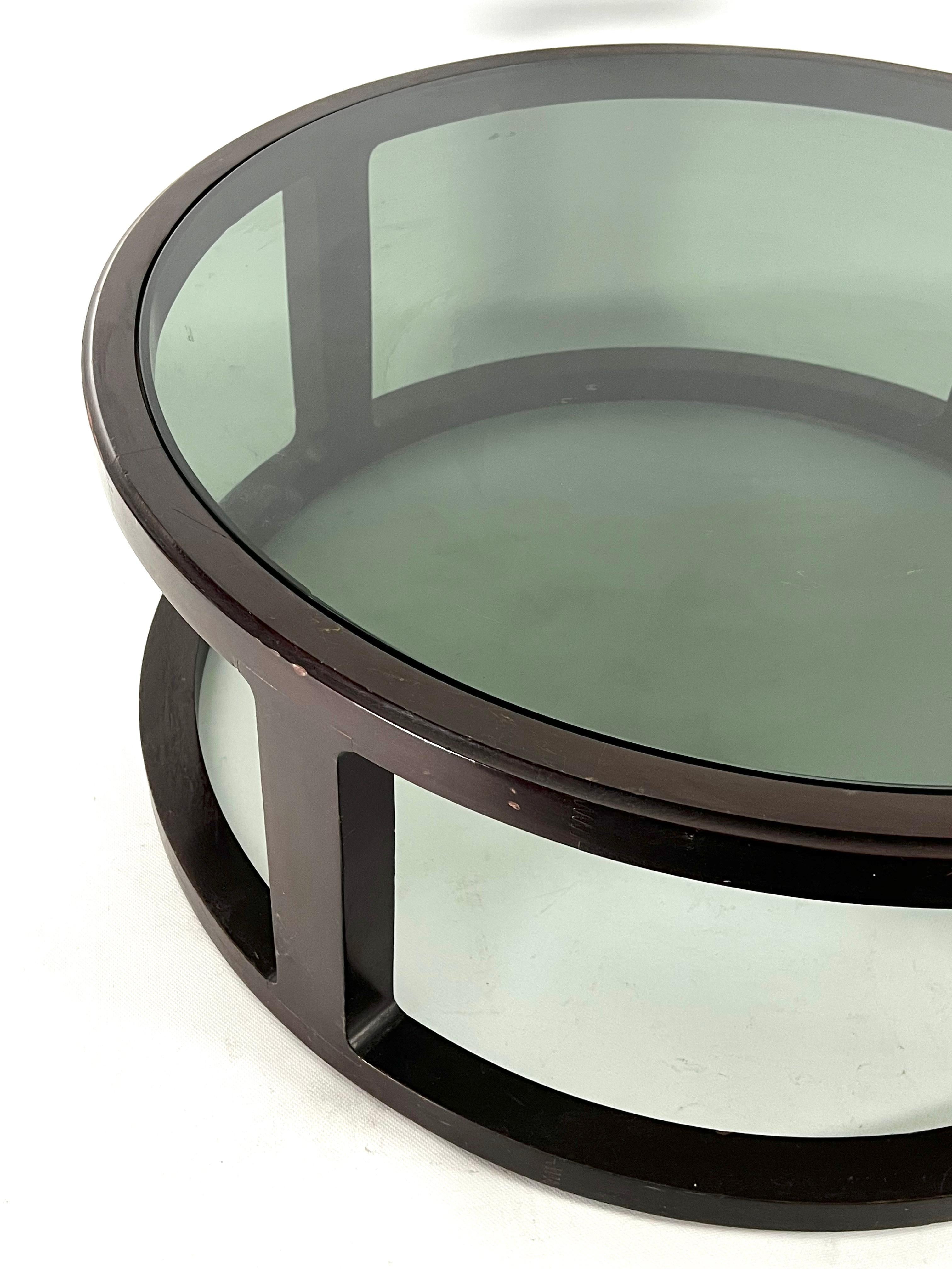 Italian Vintage Large Round coffee table in wood and fume glass. 1970s For Sale 3
