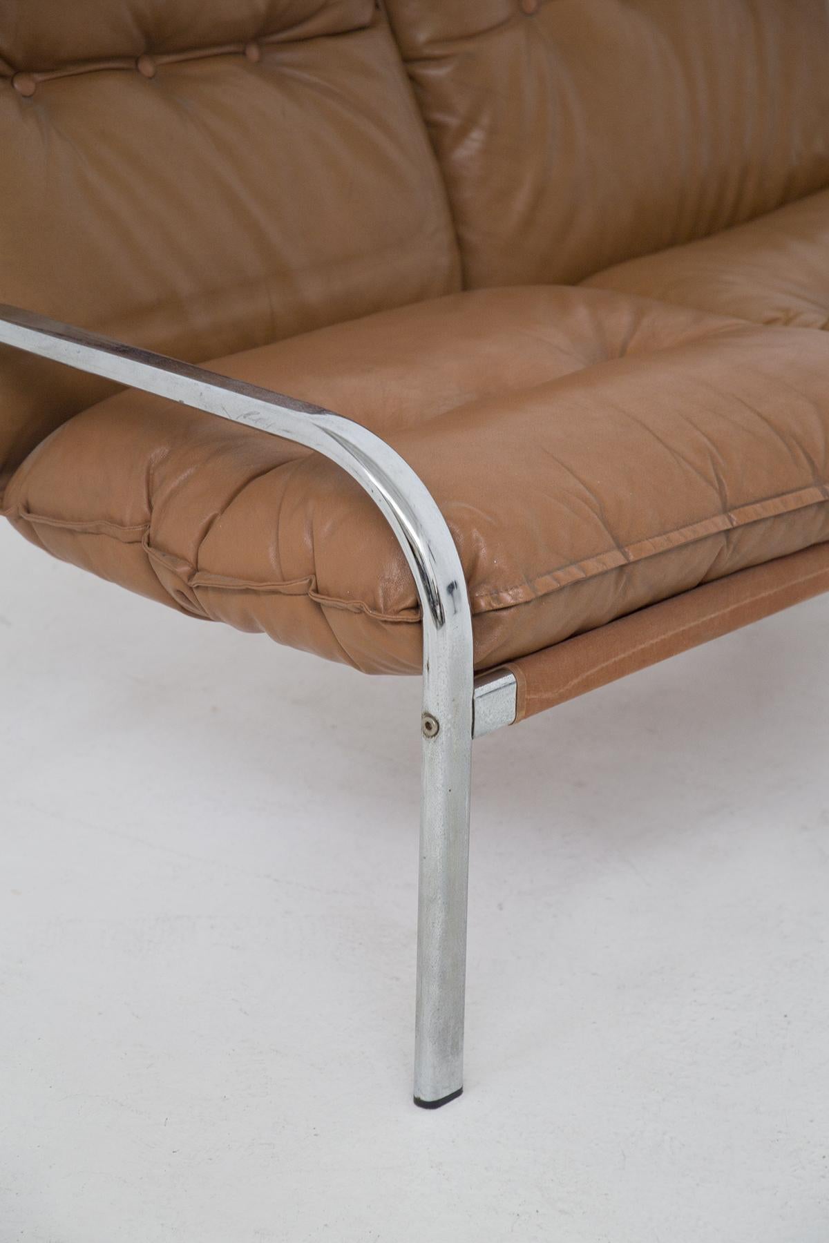 Mid-20th Century Space Age Leather and Steel Sofa att. to Gae Aulenti For Sale