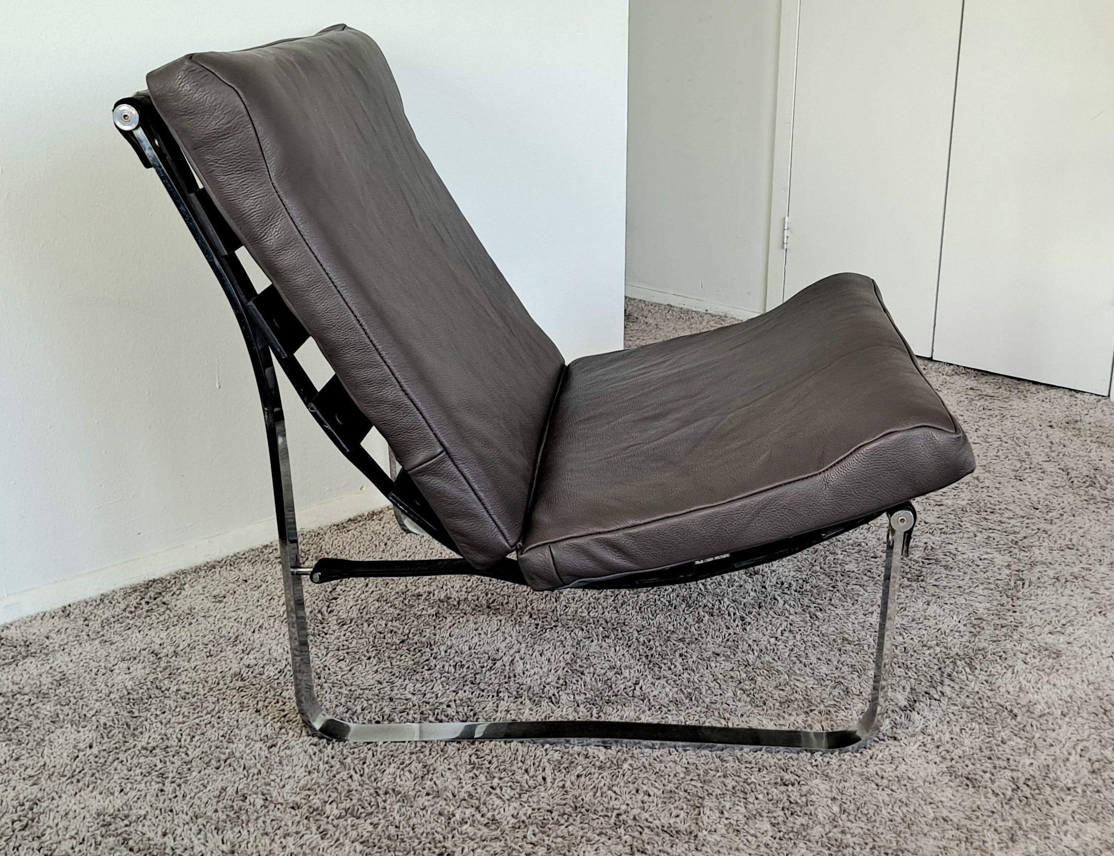 Italian Vintage Lounge Chair Design by Ico Parisi Produced for MIM Roma For Sale 1