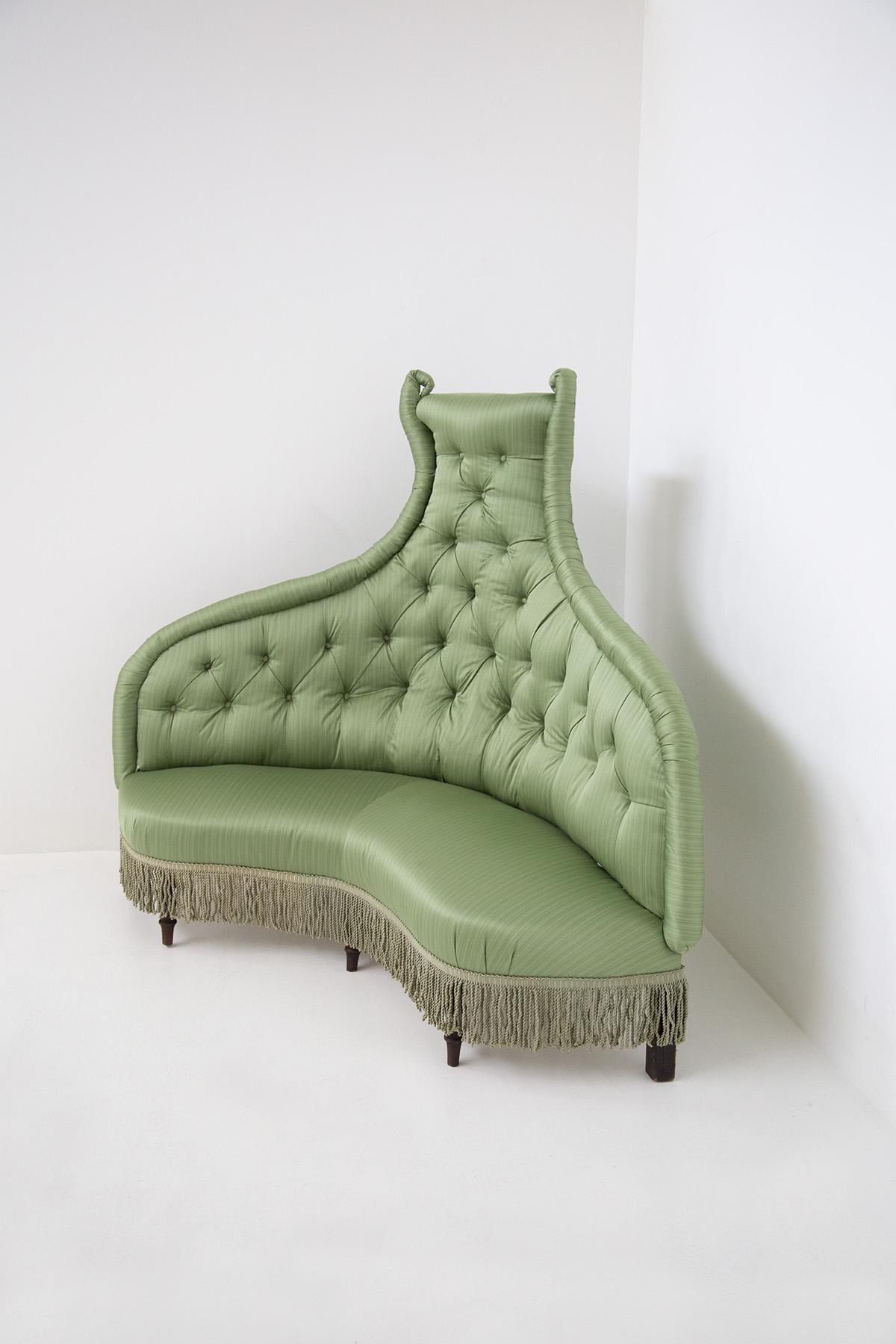 Italian Vintage Luxury Sofa in Wood and Green Silk Satin For Sale 2