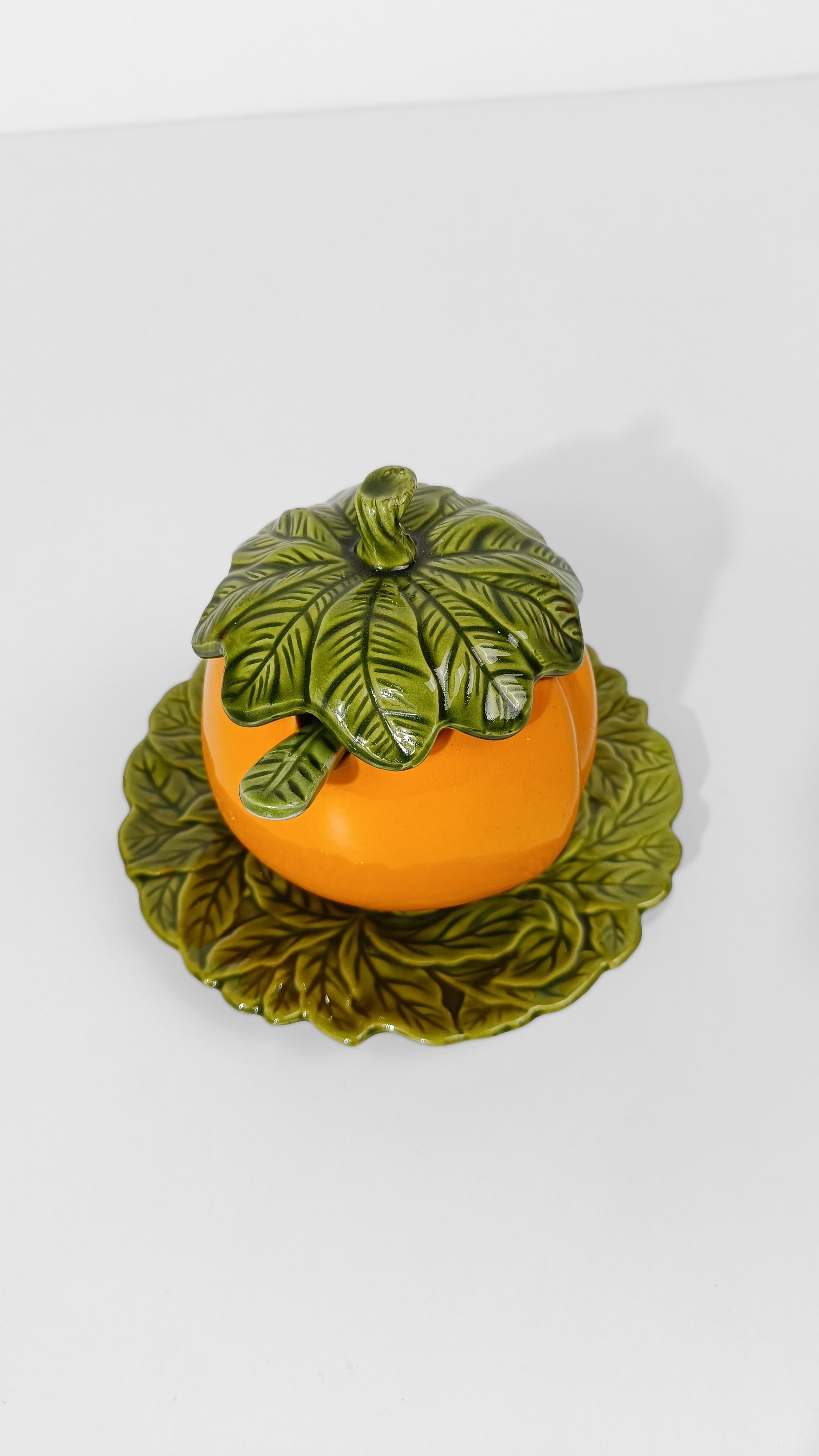20th Century Italian Vintage Majolica Sugar Bowl in the shape of a Pepper by Italica ARS For Sale