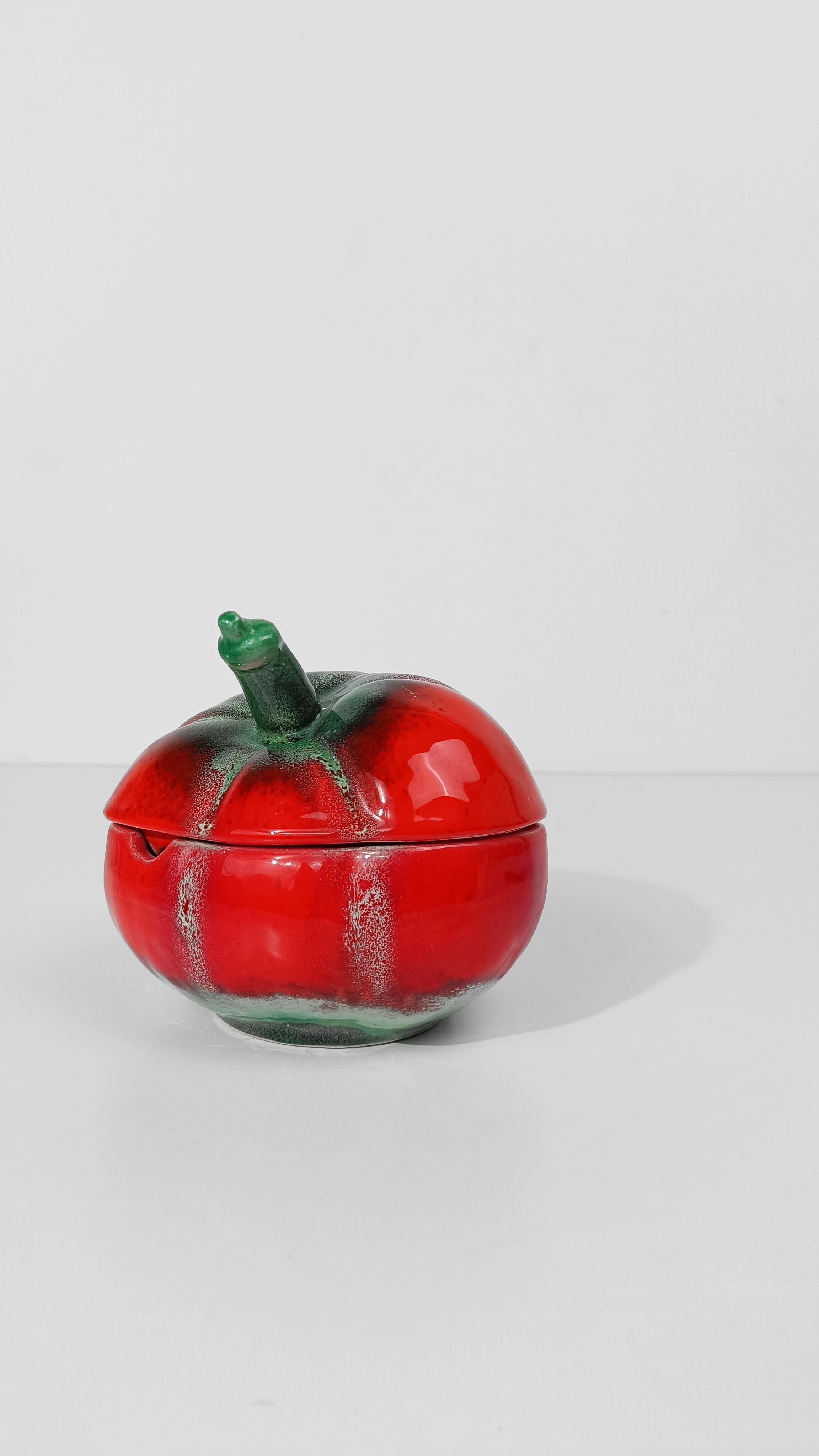 20th Century Italian Vintage Majolica Sugar Bowl in the shape of a Tomato by Pacetti Albisola For Sale