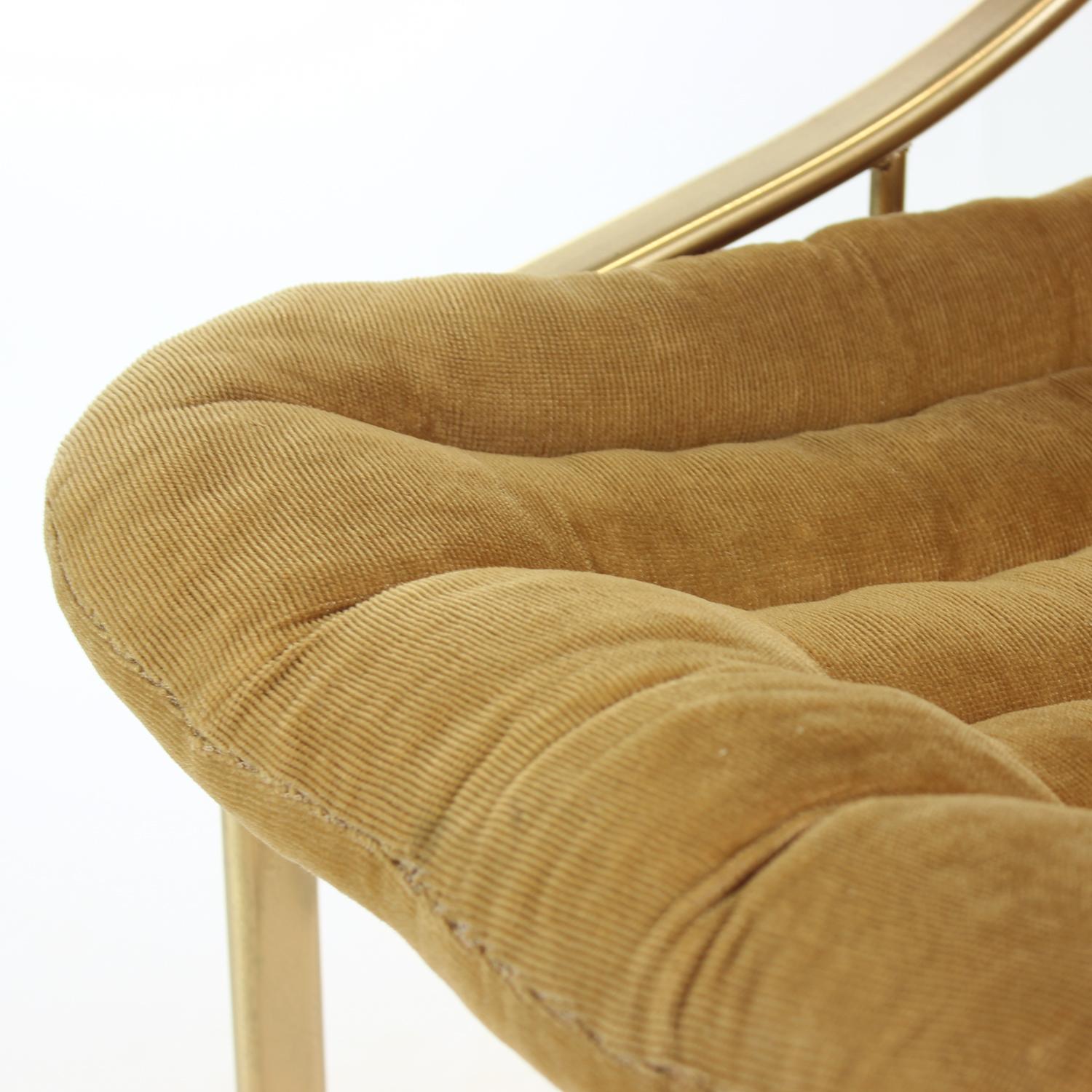 Italienische Vintage-Metallstühle in Gold, Italien, 1970er Jahre im Angebot 8